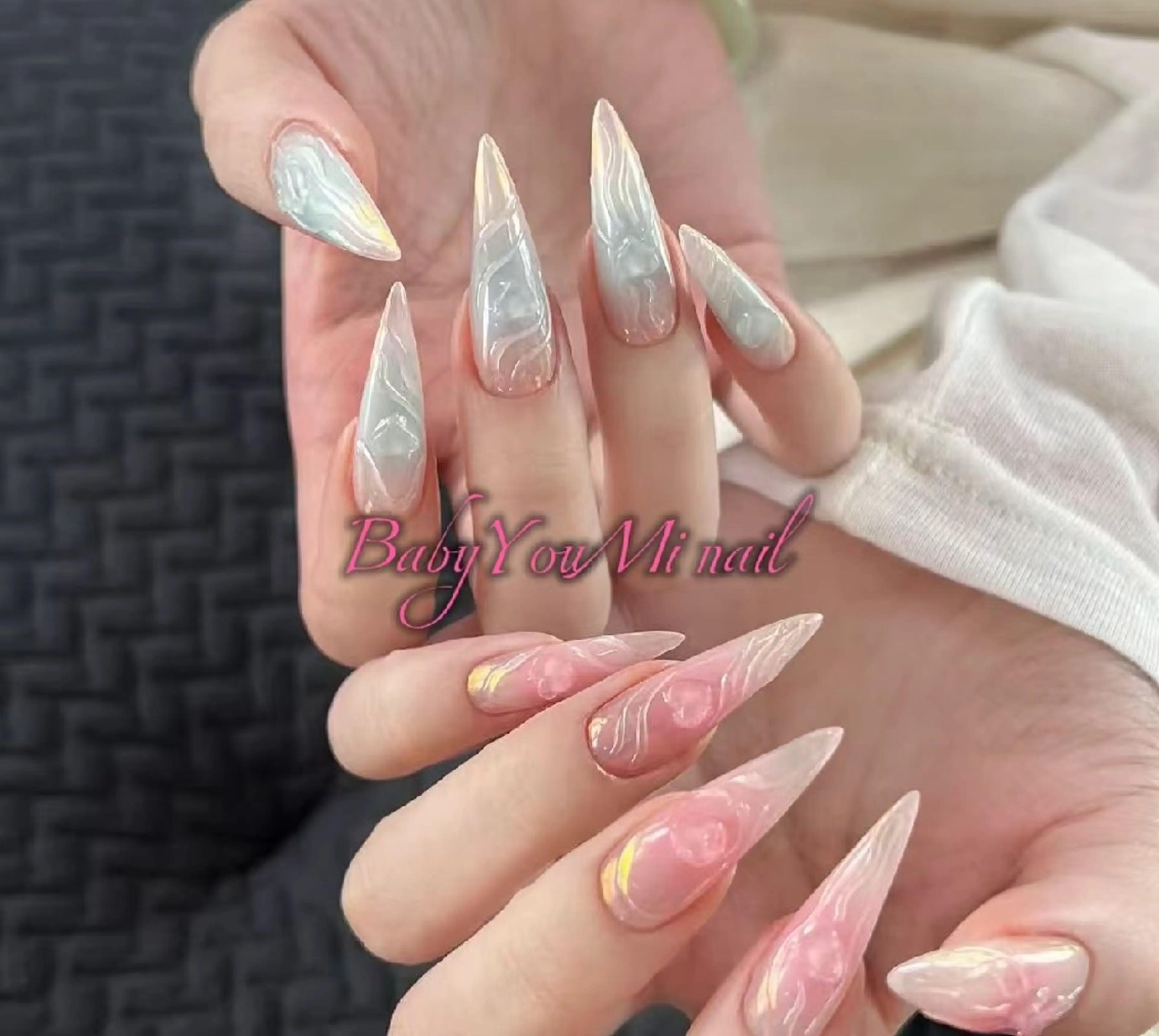 ネイル オーロラネイル フラワーネイル フットネイル フレンチネイル ジェルネイル ハンドネイル 服部 あゆみのネイルデザイン