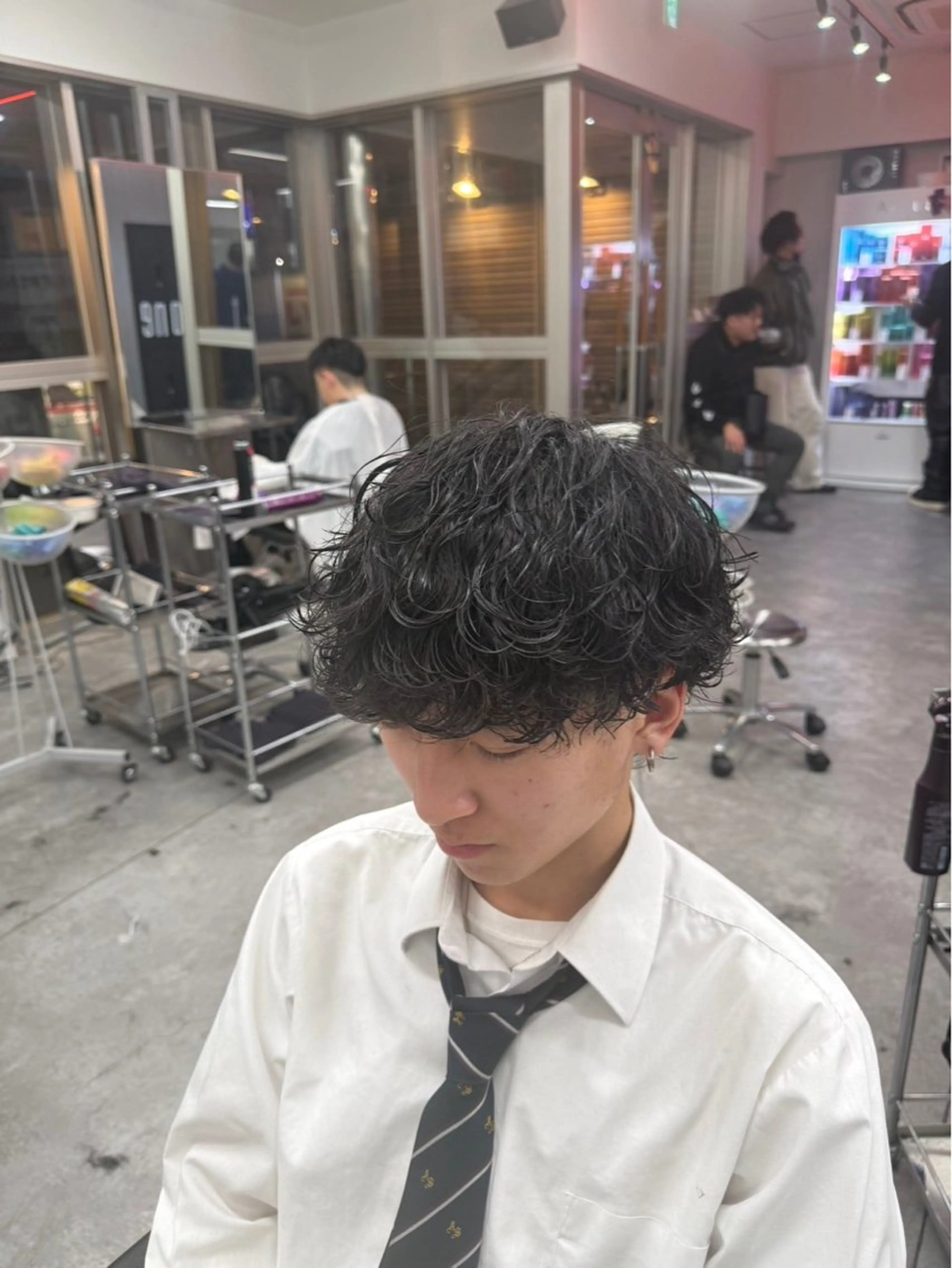 ショート パーマ メンズ カット パーマ ヘアセット 町田/波巻き/ シャドウ/メンズのヘアスタイル