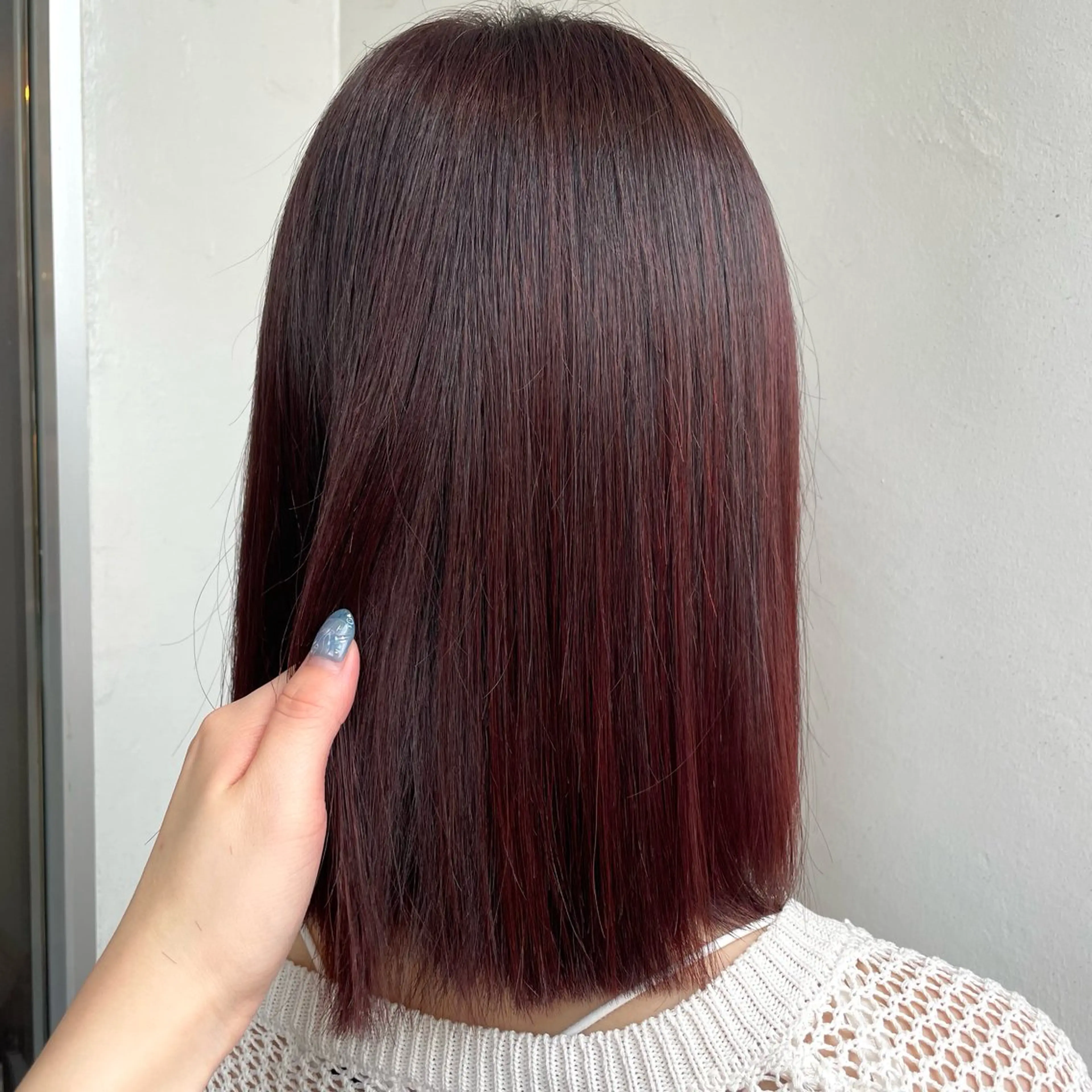 ショート カット ヘアカラー 岡本 彩香のヘアスタイル