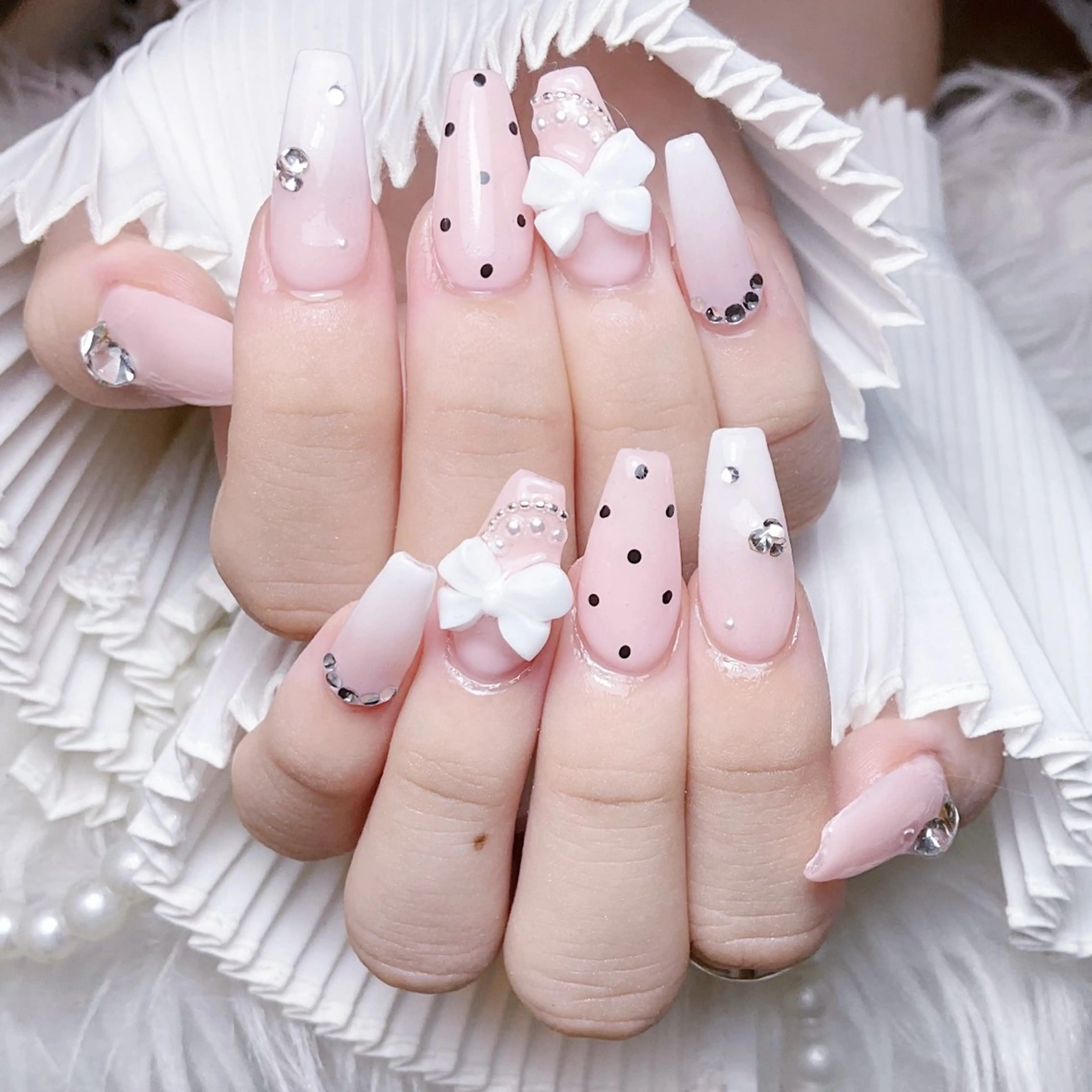 ネイル ハンドネイル 🌈Yun nail hyejin💋のネイルデザイン