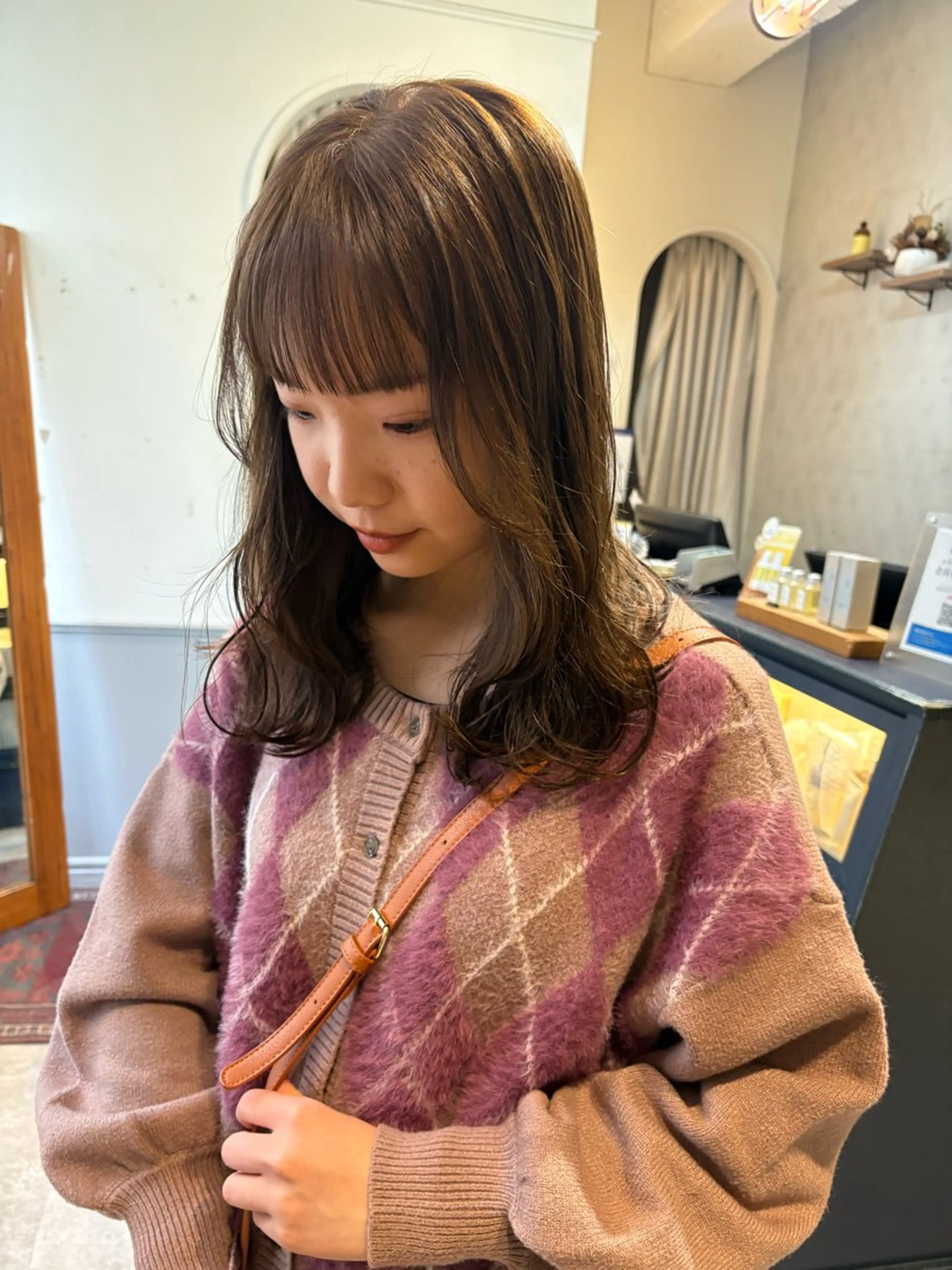 ミディアム ヘアカラー SIKI yuuna モテ韓国ヘア☁️のヘアスタイル