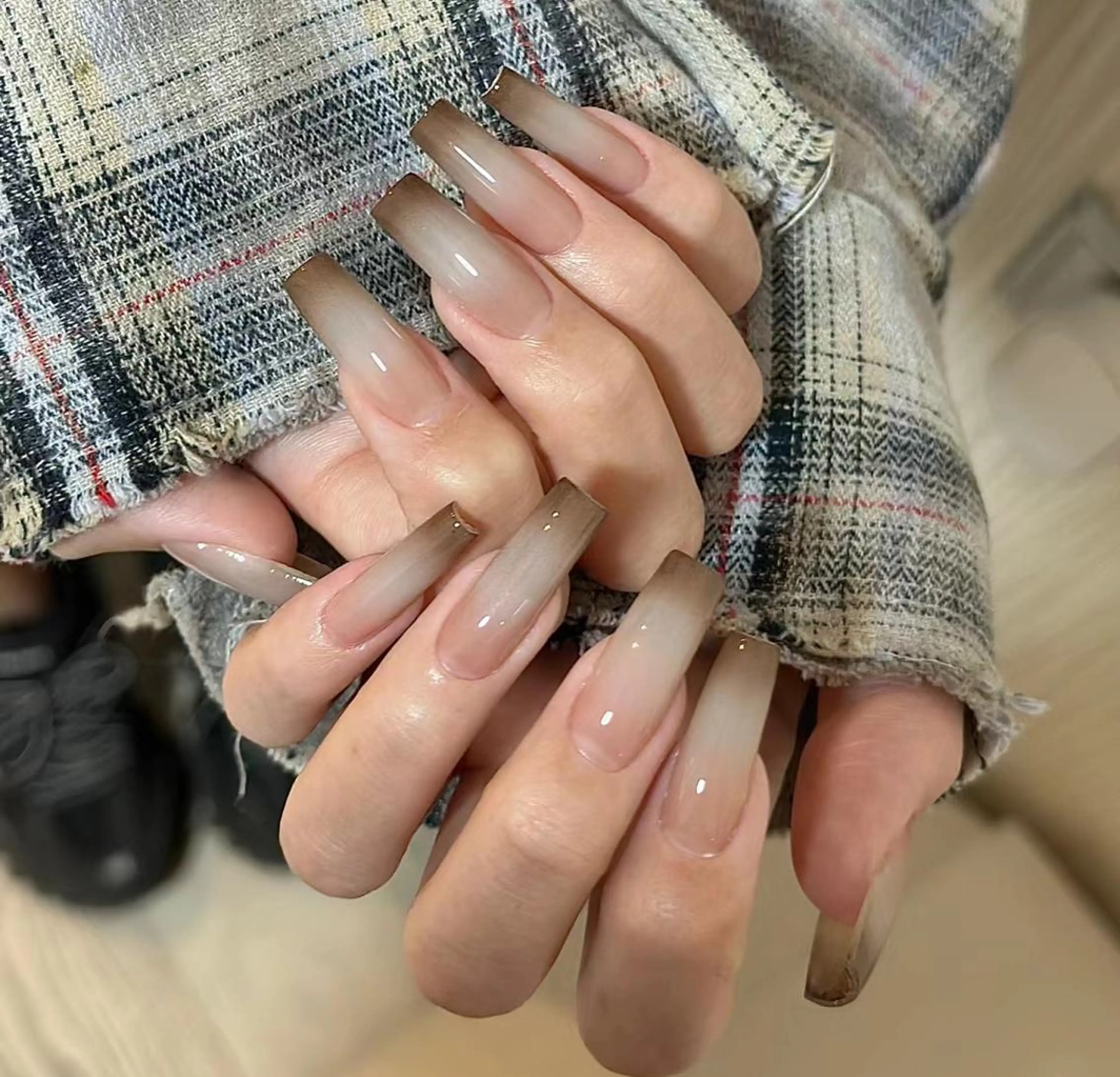 ネイル アートネイル 長さ出し ネイルチップ Queens テイのネイルデザイン
