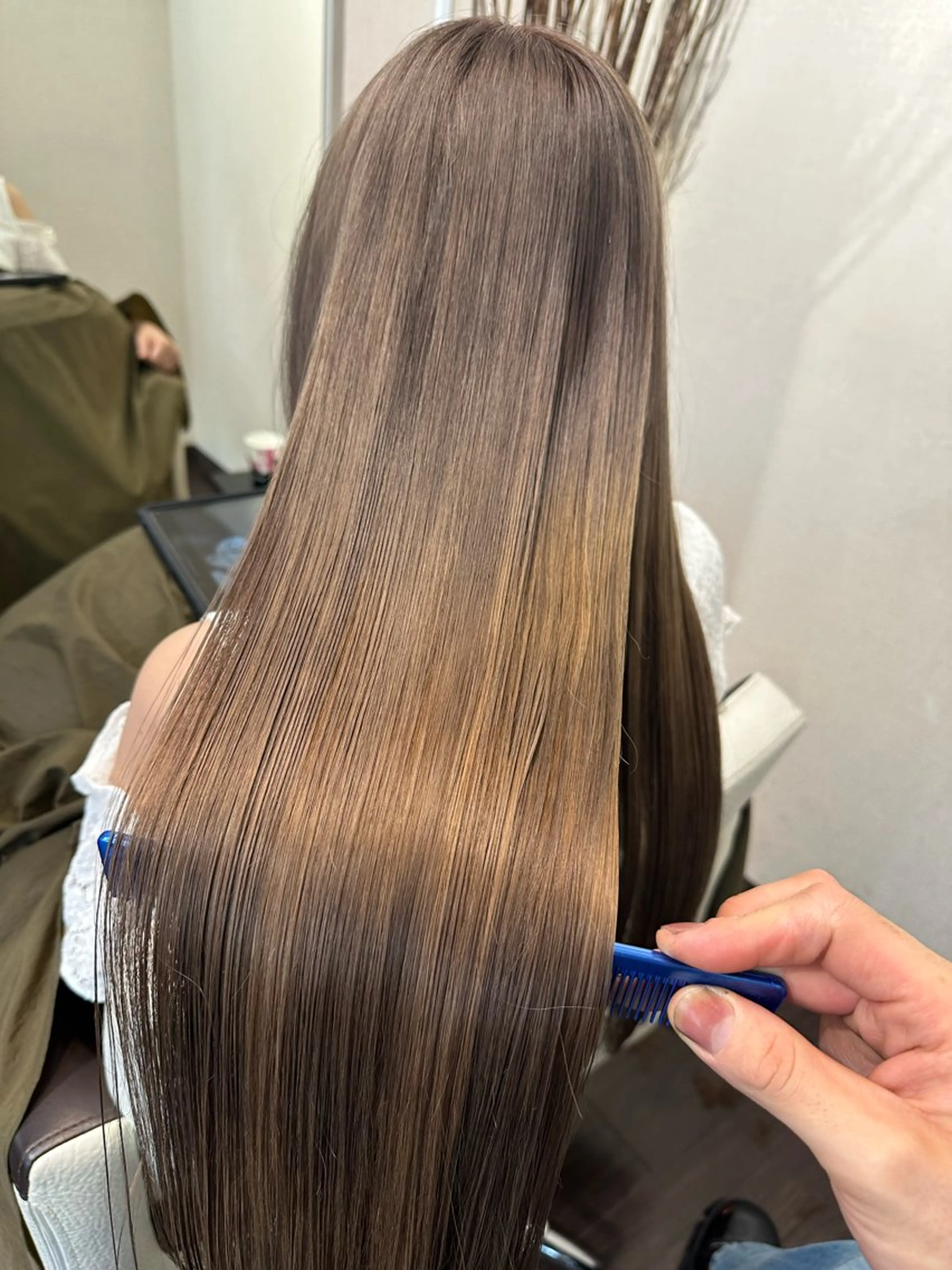 ロング カラー カット ヘアカラー トリートメント ヘッドスパ youres hair 東口店所属・🌸ULTOWA🌸 髪質改善/縮毛/店長のヘアスタイル