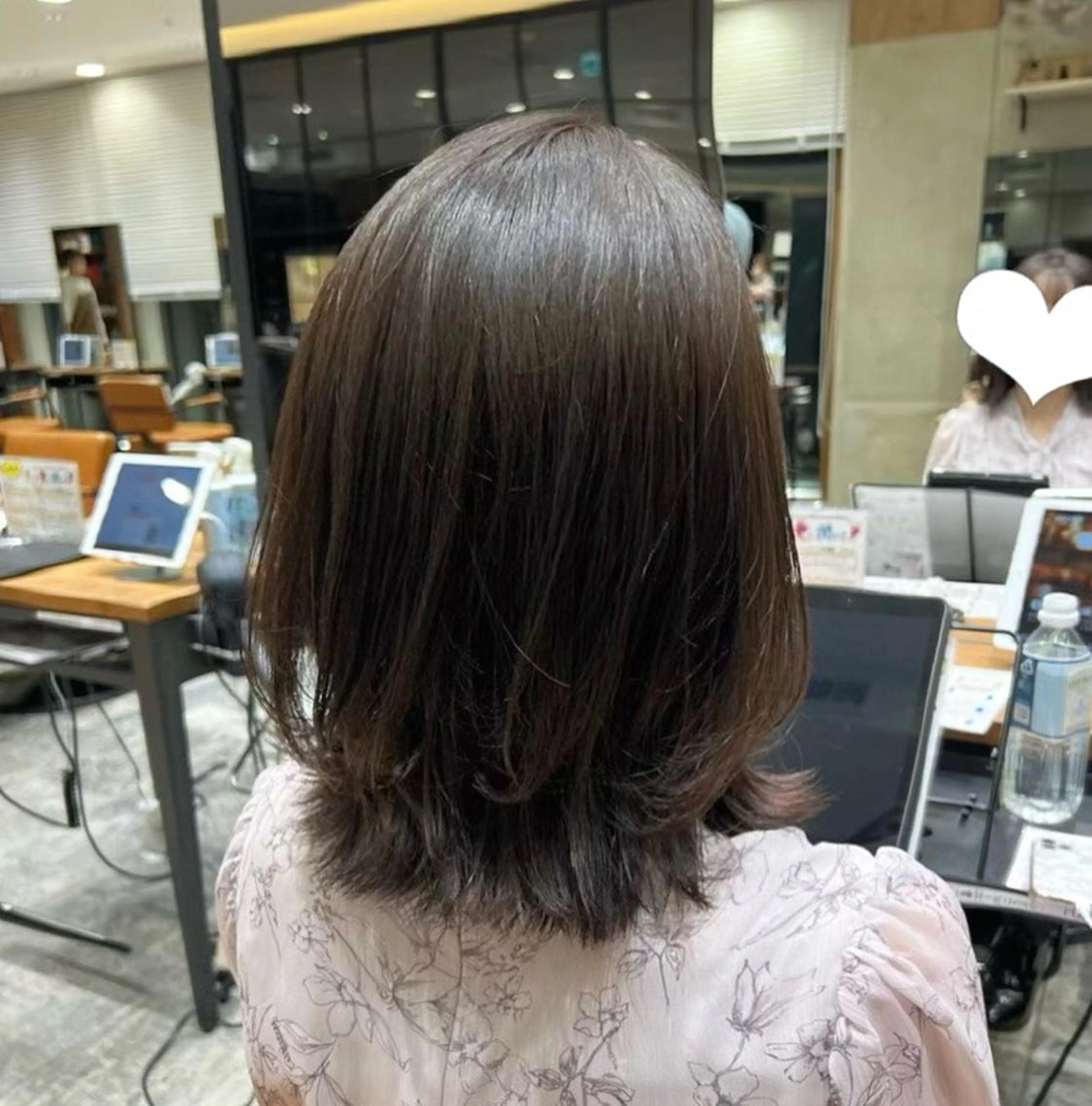 ミディアム ボブ カット ヘアカラー トリートメント 🧡くびれヘア/前髪 顔周り🧡久原結衣のヘアスタイル