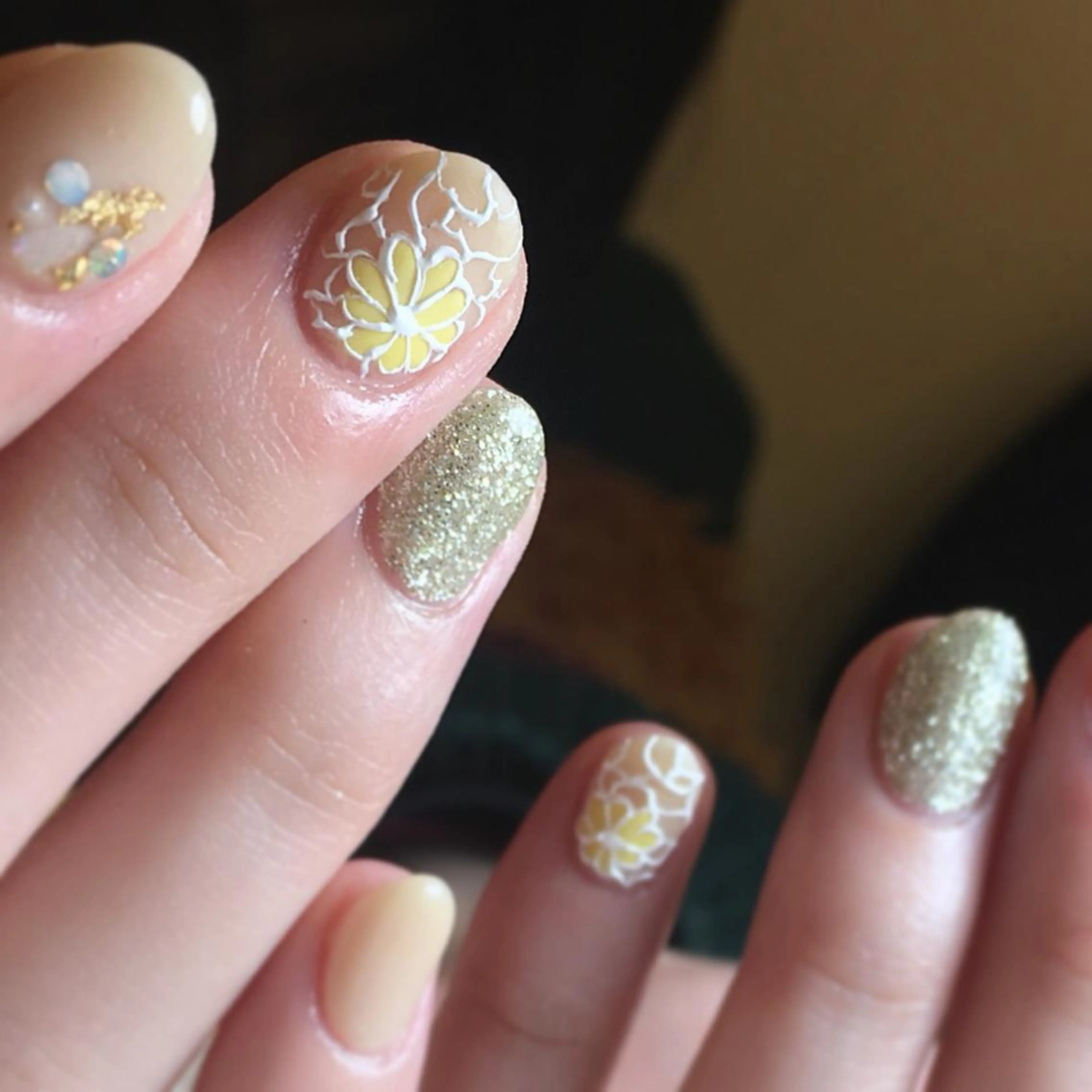 ネイル レース ハンドネイル Nail salon viewt55☺︎のネイルデザイン
