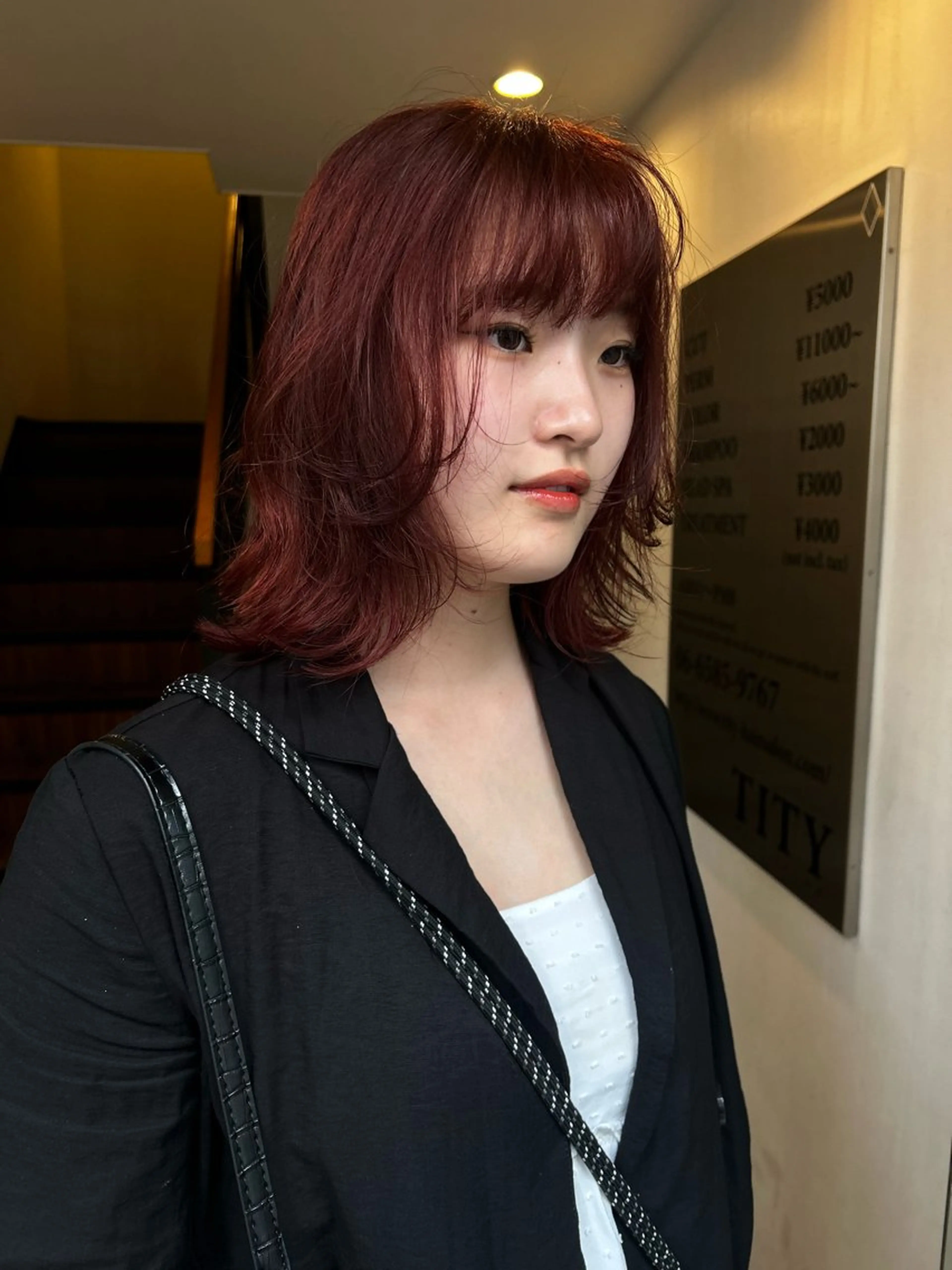 ミディアム カット ヘアカラー トリートメント hen所属・心斎橋/レイヤー/ ブリーチ/モエのヘアスタイル