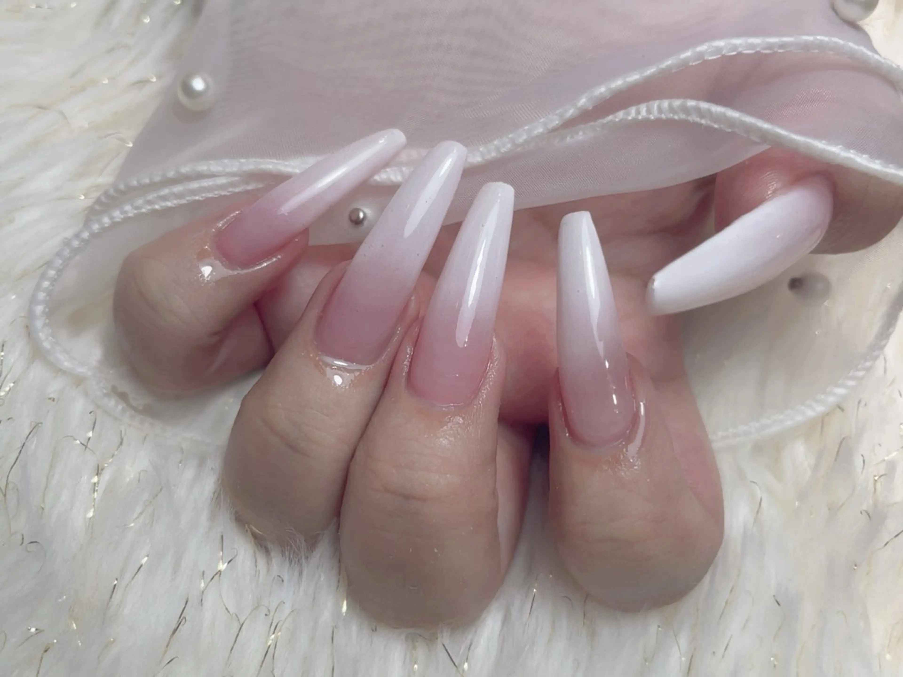 ネイル グラデーション ピンク ハンドネイル salon de Tiara 碧のネイルデザイン