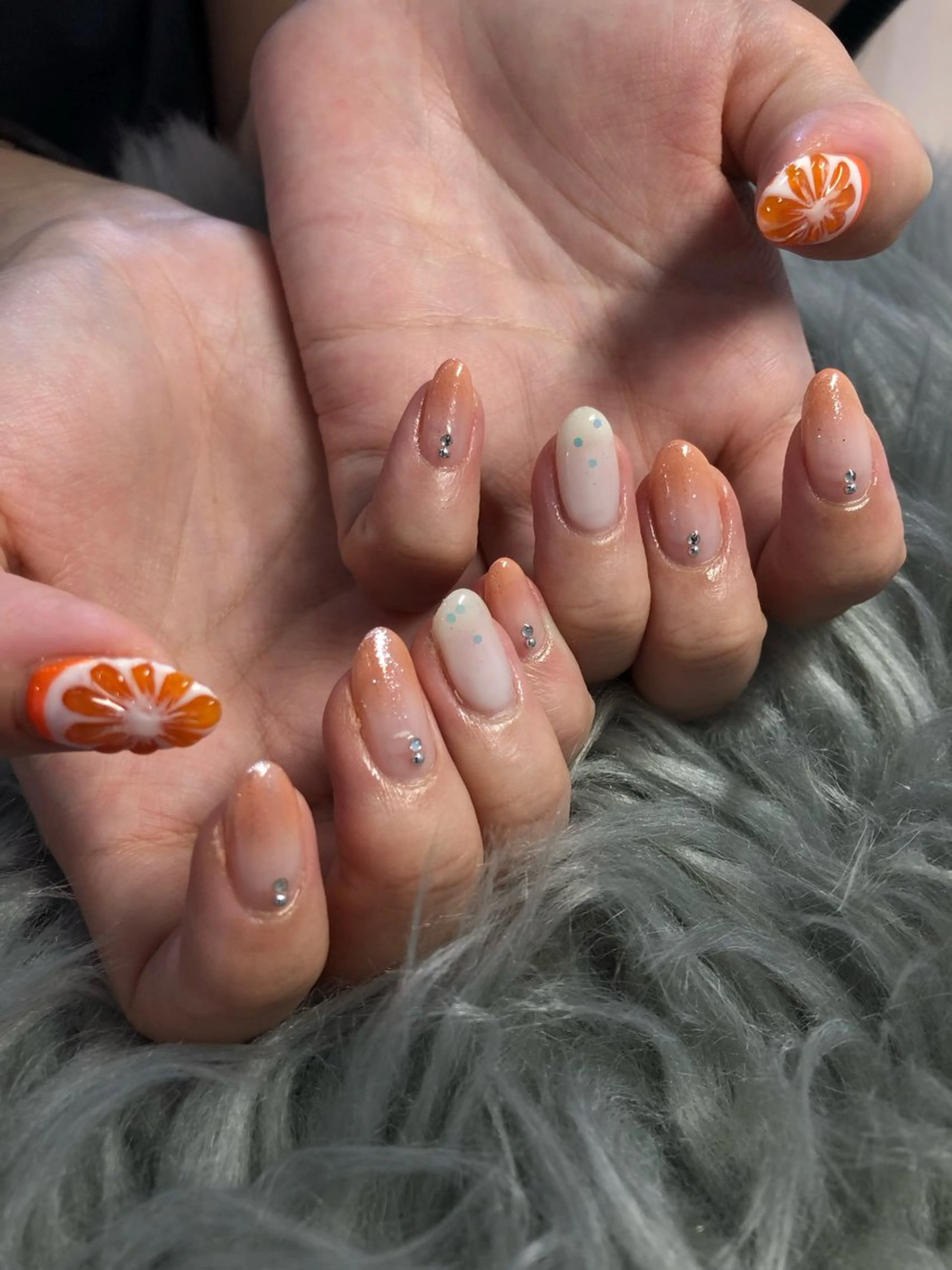 ネイル オレンジ NAIL＆SPA PｰBOX所属・齋藤 璃愛のネイルデザイン