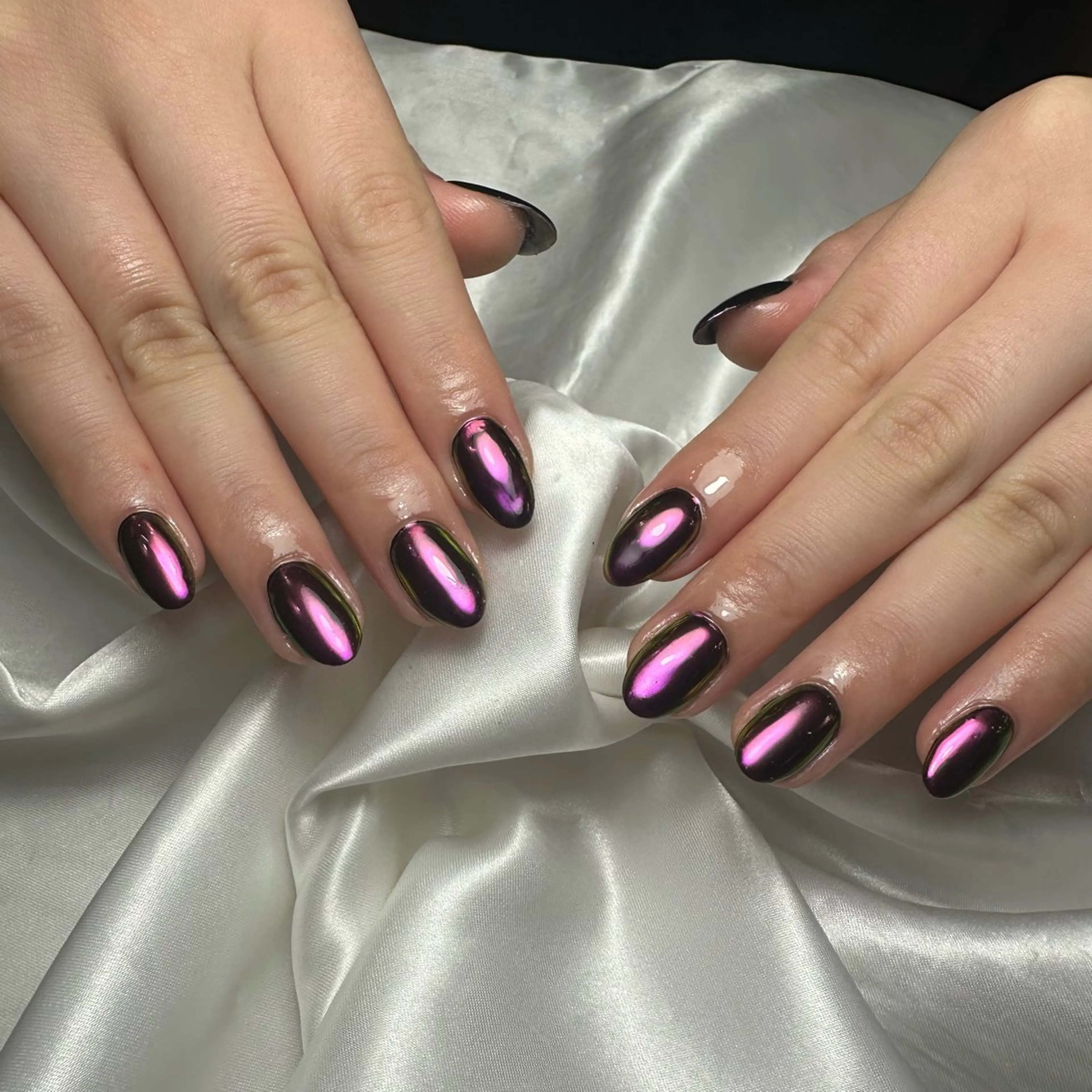 ネイル グリーン ミラーネイル ハンドネイル Ray nail natsu🎀のネイルデザイン
