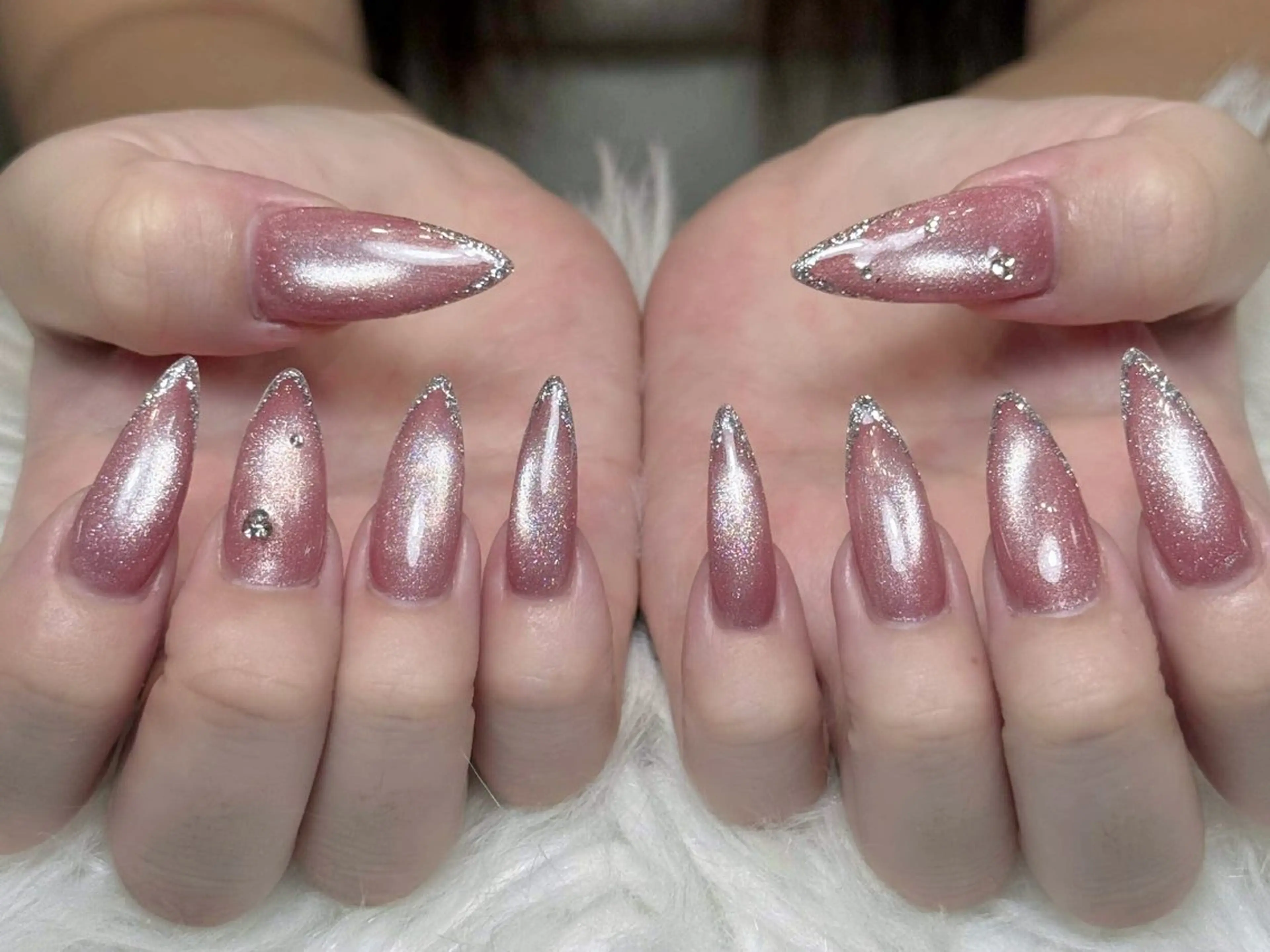 ネイル フレンチネイル ジェルネイル キラキラネイル 韓国ネイル マグネットネイル ハンドネイル Julli nail studio所属・Julli NailStudioのネイルデザイン