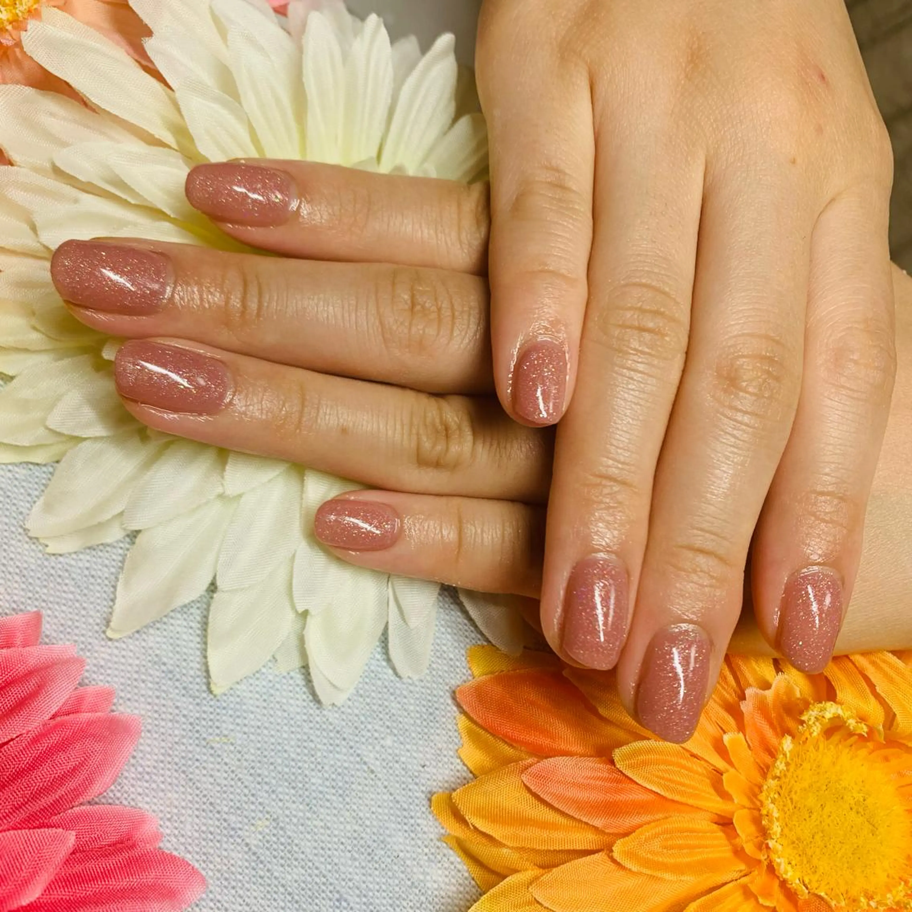 ネイル ラメ(グリッター) ピンク Nailsalon Spina 琴美のネイルデザイン