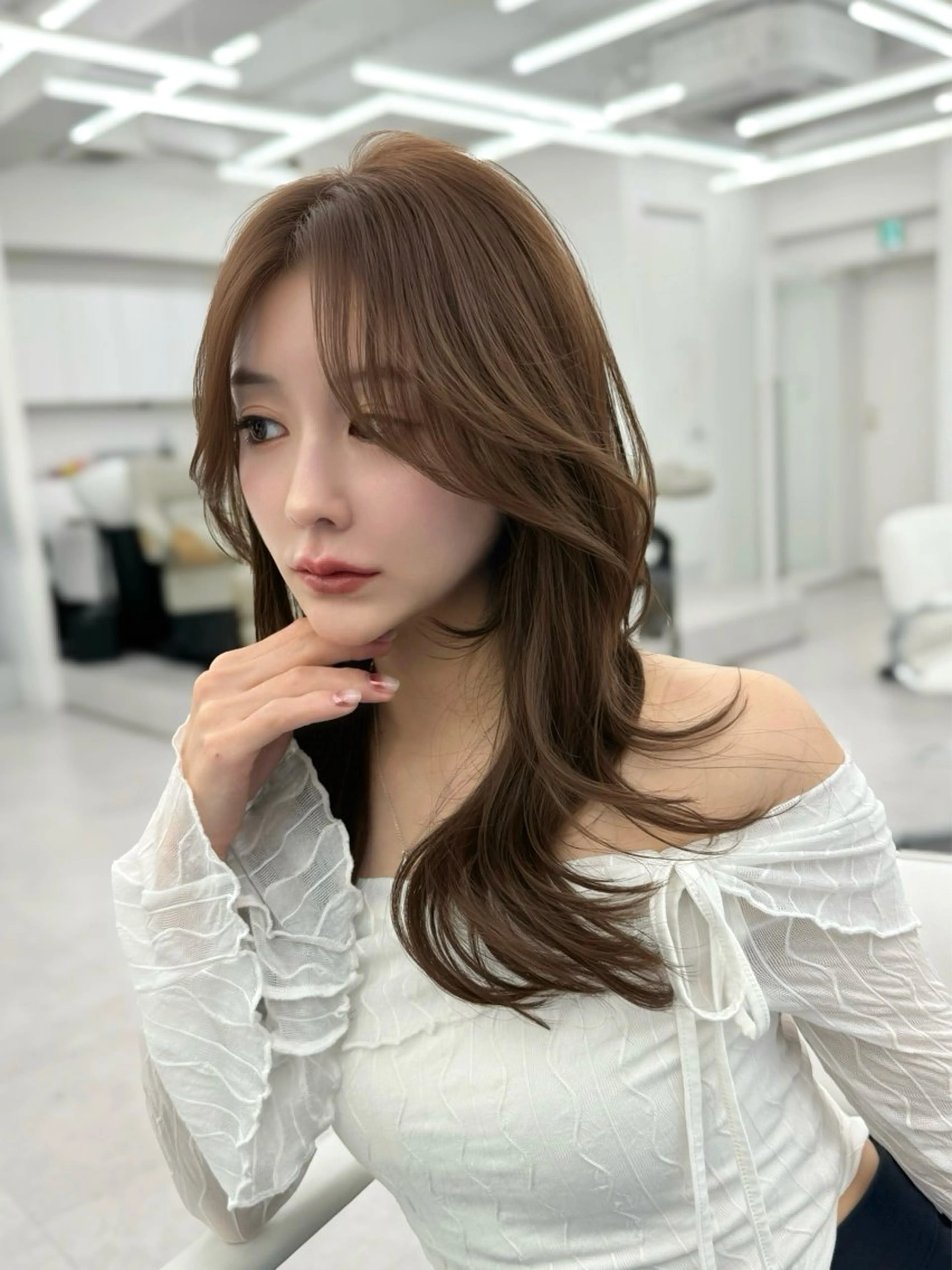 ロング カット ヘアカラー トリートメント 顔まわりの神様✨ 透明感カラー藤嶋秀幸のヘアスタイル