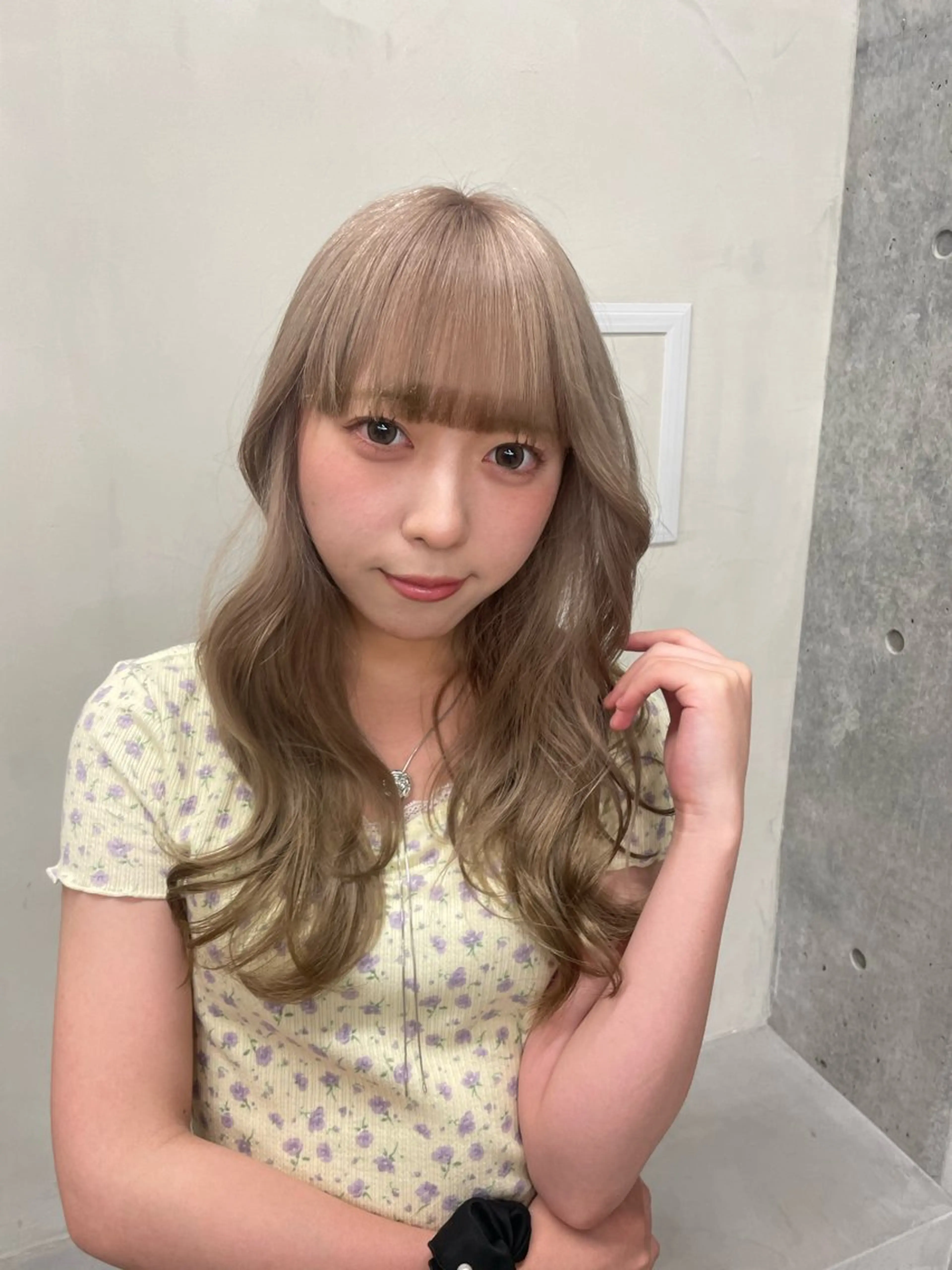 ロング カラー ブリーチ ケアブリーチ カット ヘアカラー トリートメント トレンドカラー🥣／ ヘアアレンジ✩.*˚のヘアスタイル