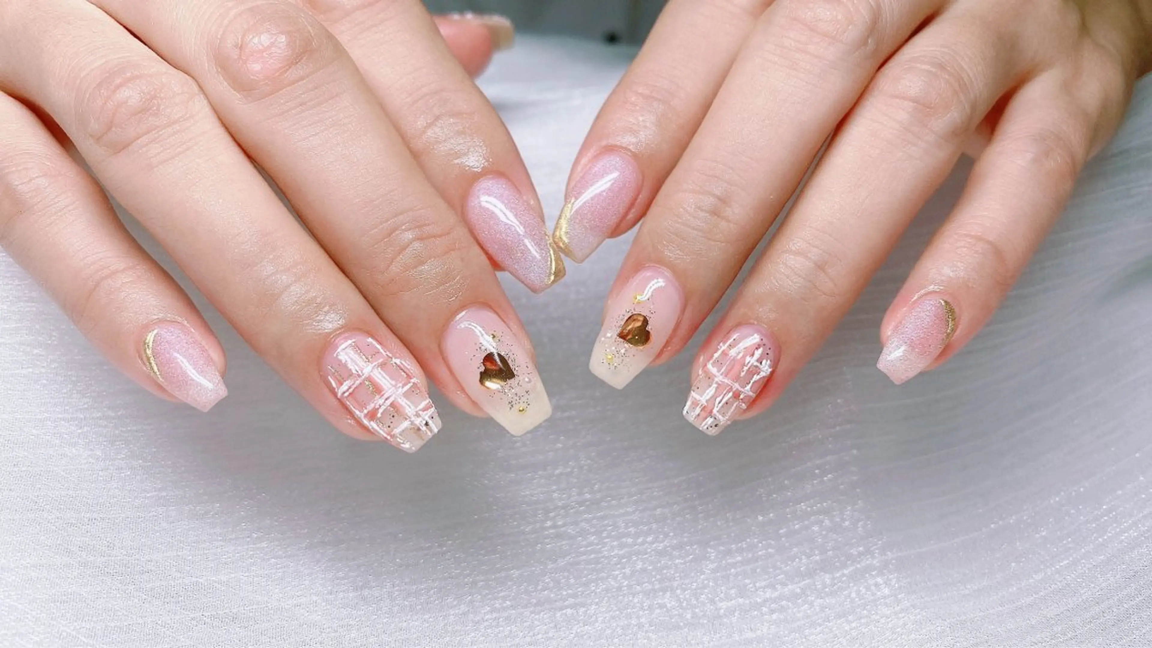 ネイル 長さ出し フットネイル ジェルネイル 韓国ネイル マグネットネイル ハンドネイル Nail Annのネイルデザイン