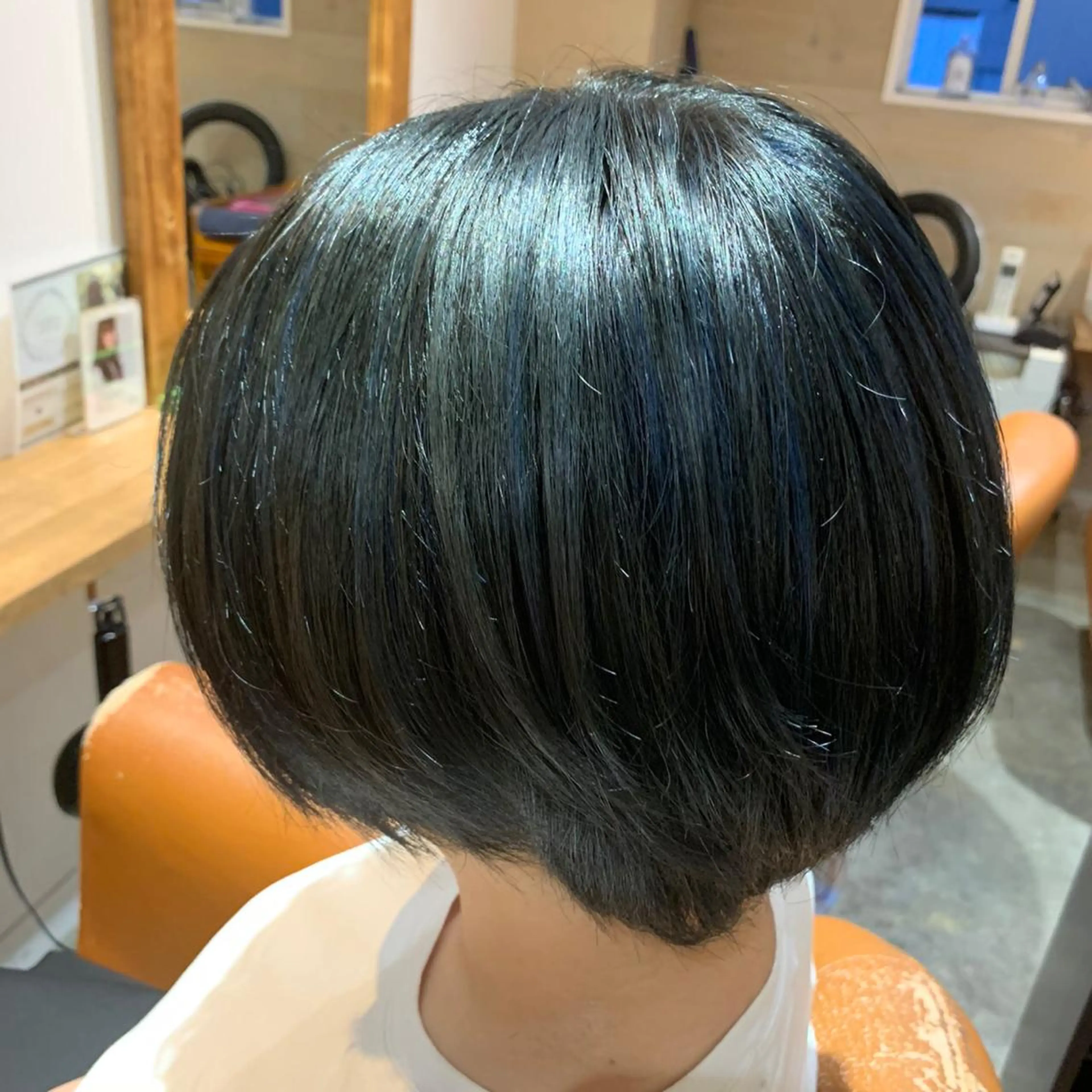 ショート カラー GO TODAY SHAiRE SALON 新宿店所属・艶カラー🦋髪質改善 🫧MINAMIのヘアスタイル