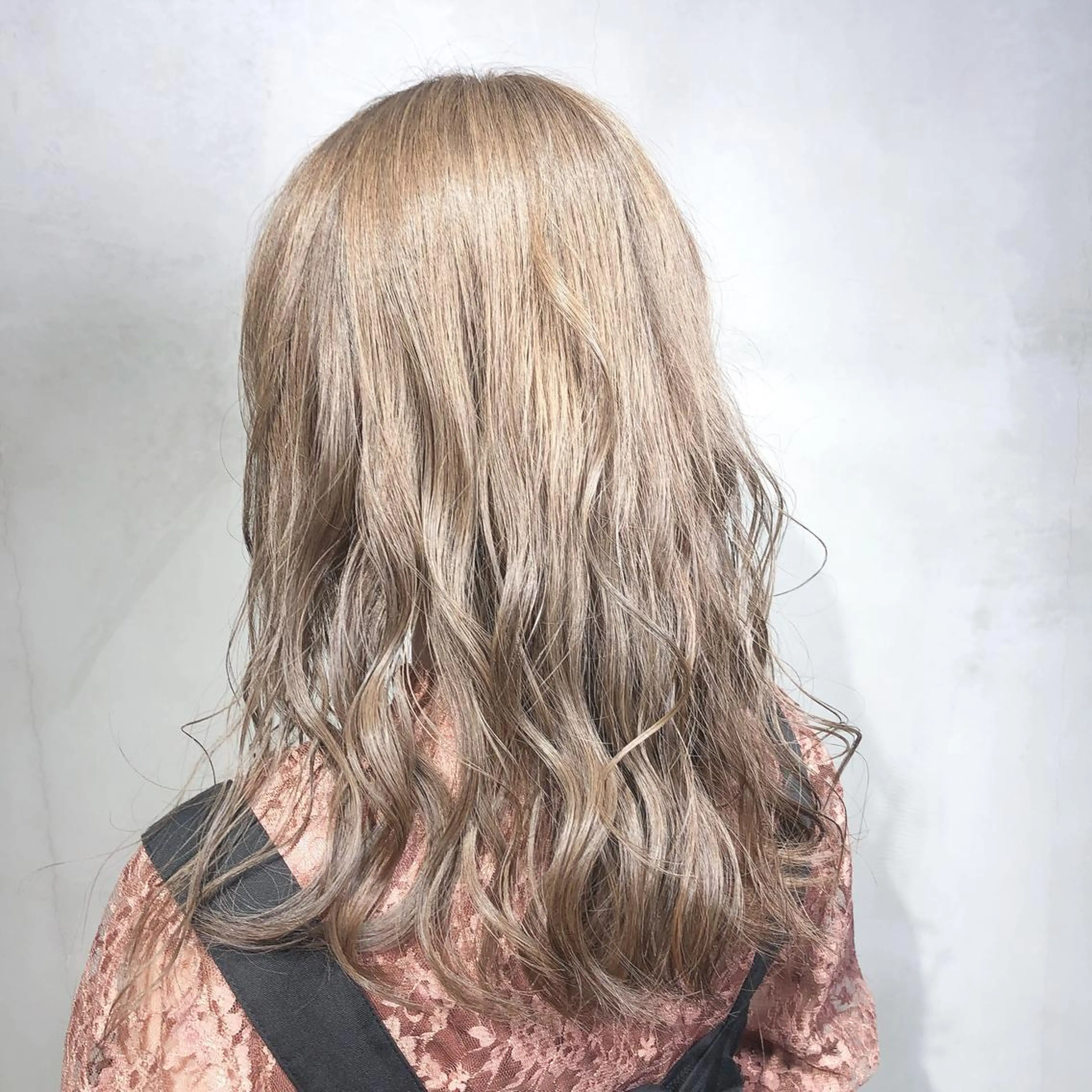 ミディアム SALOWIN池袋店 🌿harukaのヘアスタイル