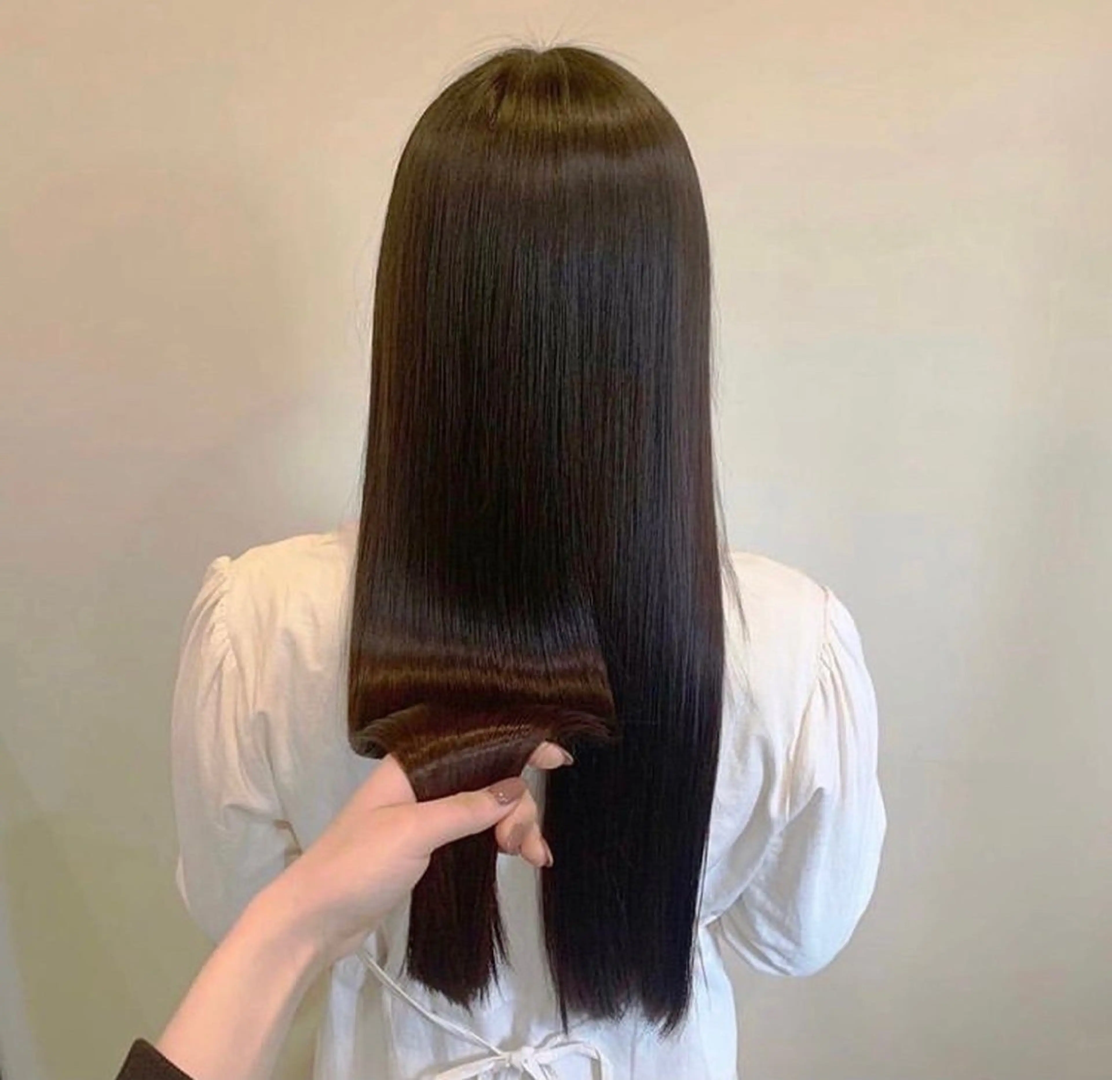 カラー ヘアカラー トリートメント 艶髪🥣透明感カラー 🫧前田奈津実のヘアスタイル