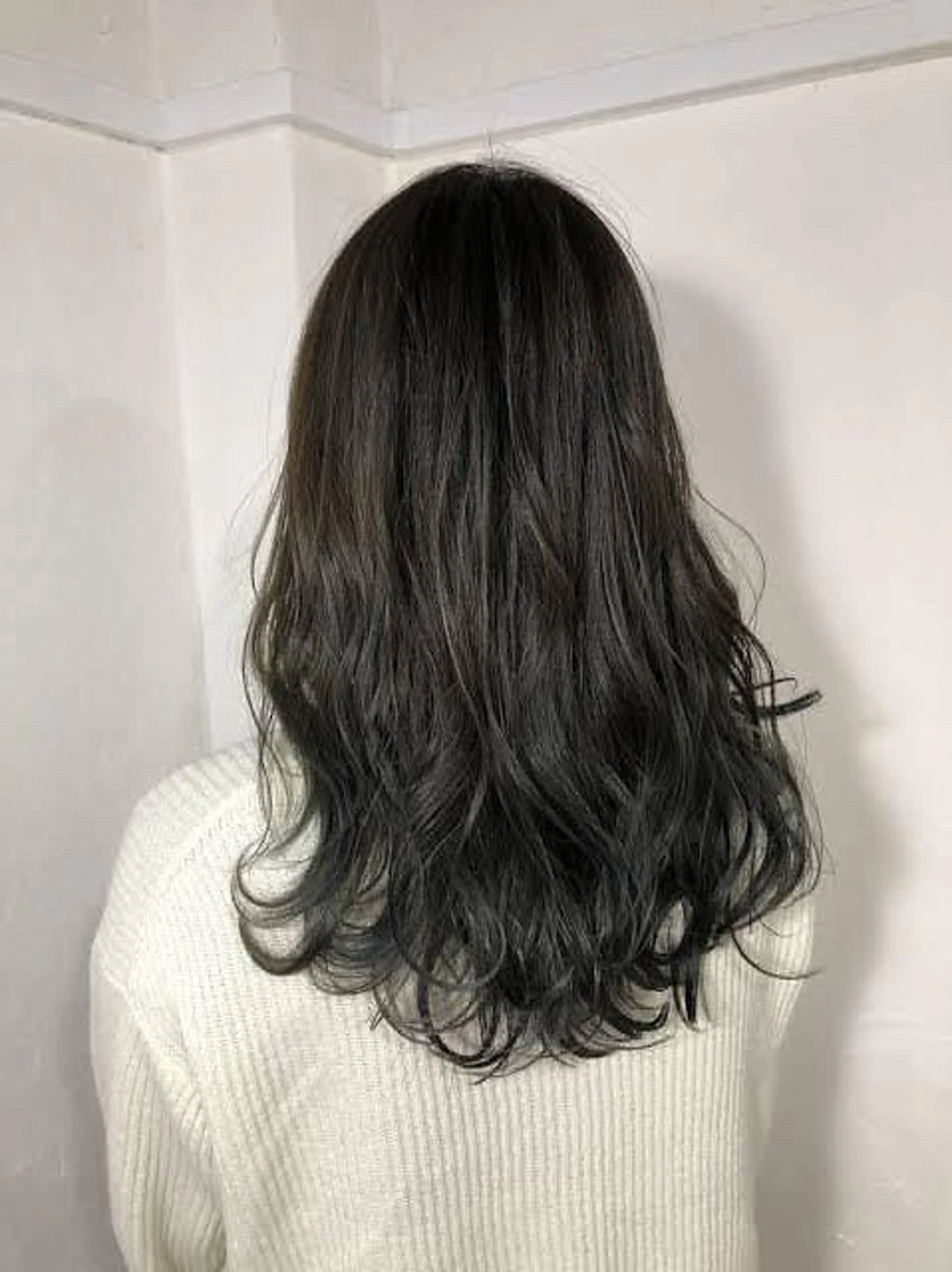 ロング AKIRA☀️ 艶/うるおい/カラーのヘアスタイル