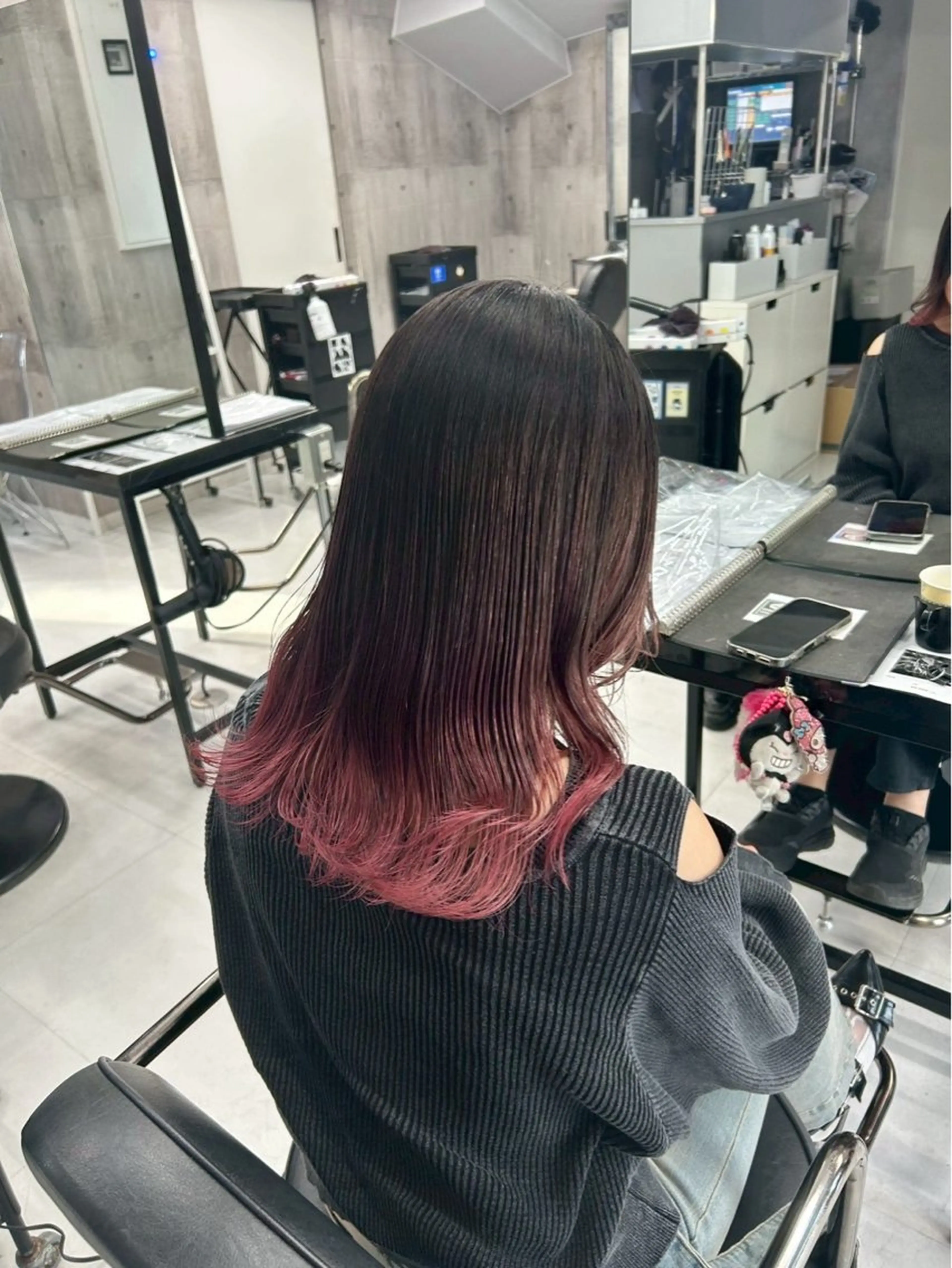 セミロング カラー アッシュ バレイヤージュ ミストバング ブリーチ ブロンド カット ヘアカラー トリートメント hayato🌟/ ツヤサラハイトーンのヘアスタイル