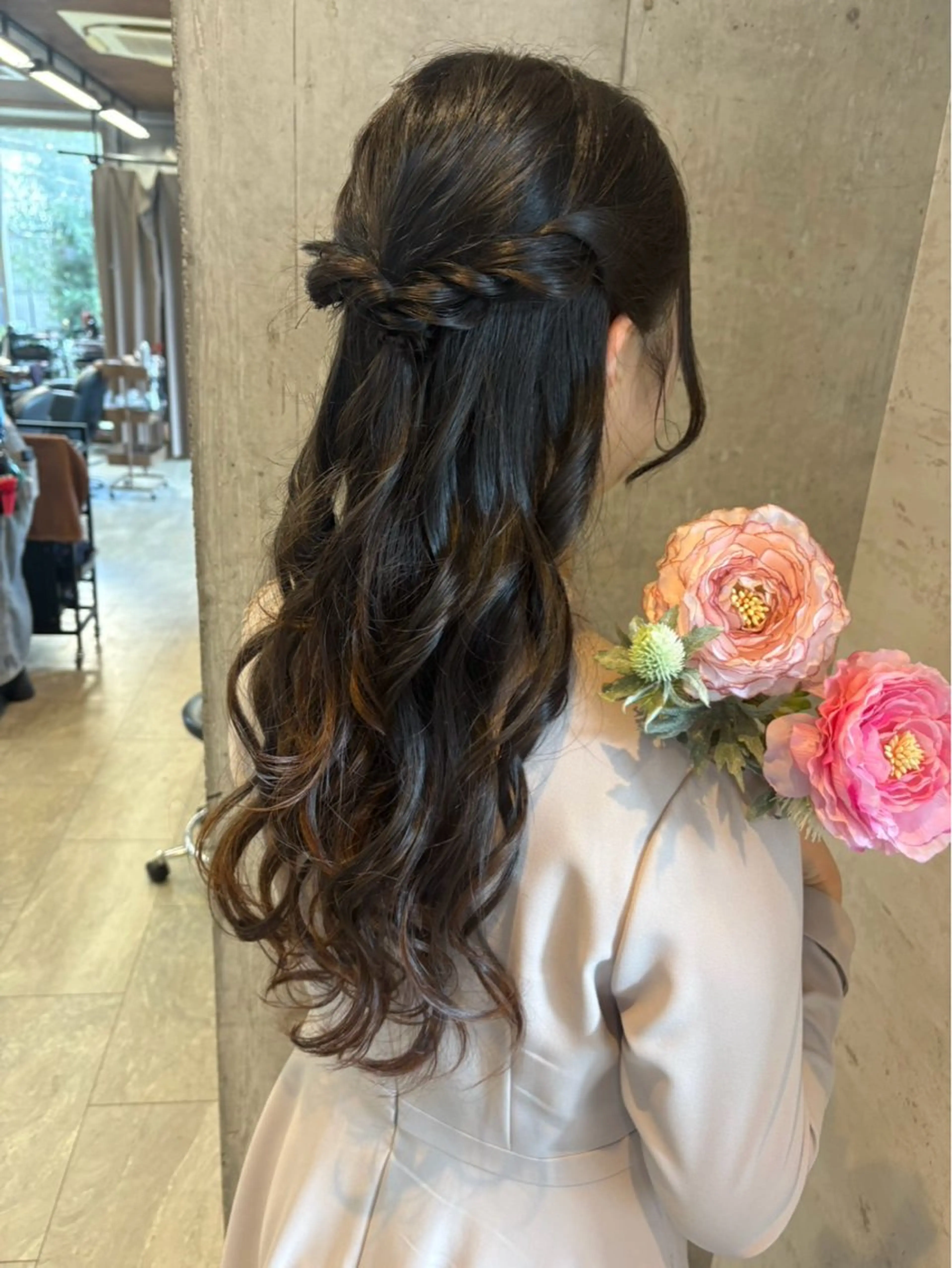 ロング ヘアアレンジ ヘアセット Reve  resort所属・美髪× ヘアセット✨Araiのヘアスタイル