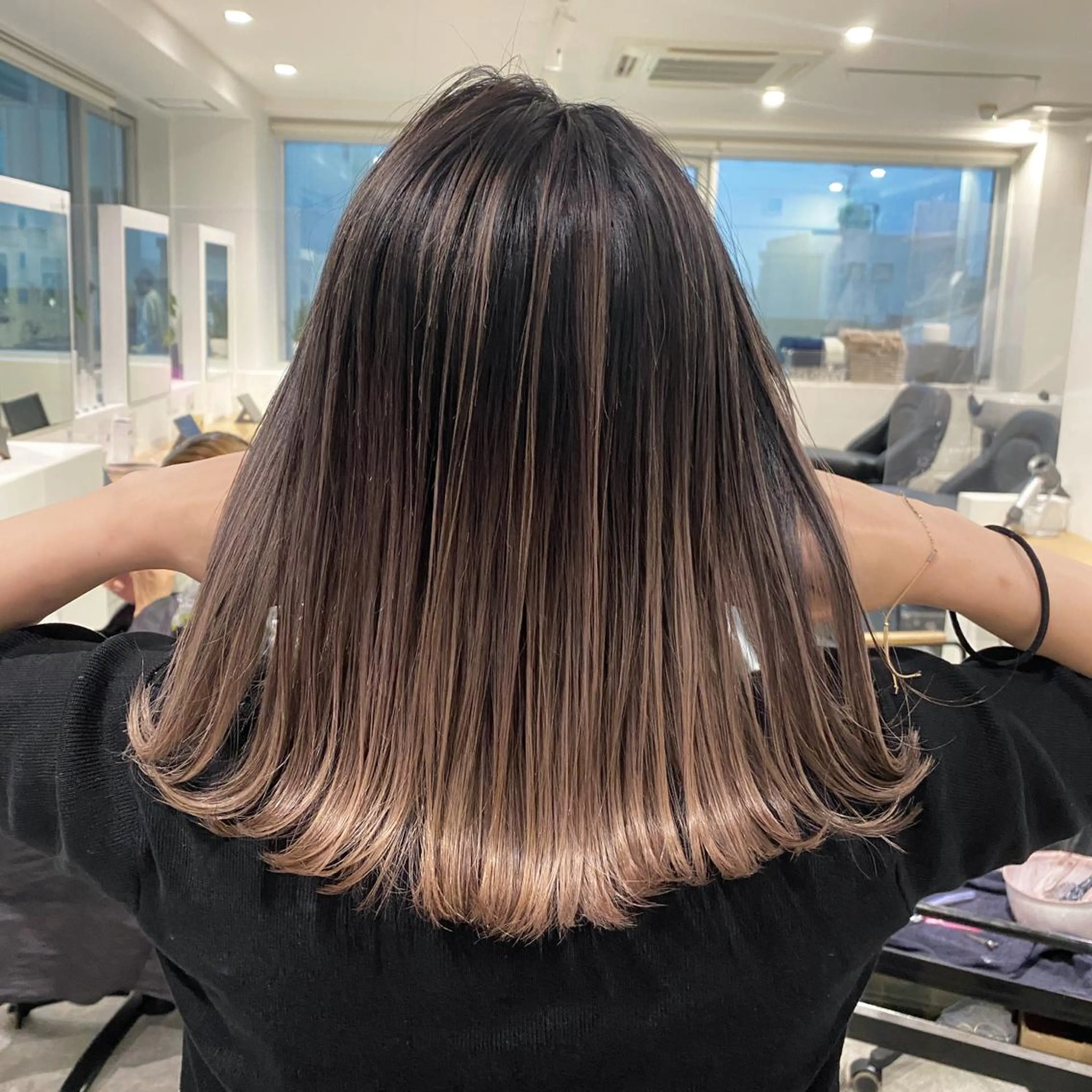 ショート カラー バレイヤージュ レイヤーカット トリートメント JIL BLAN 京都のヘアスタイル
