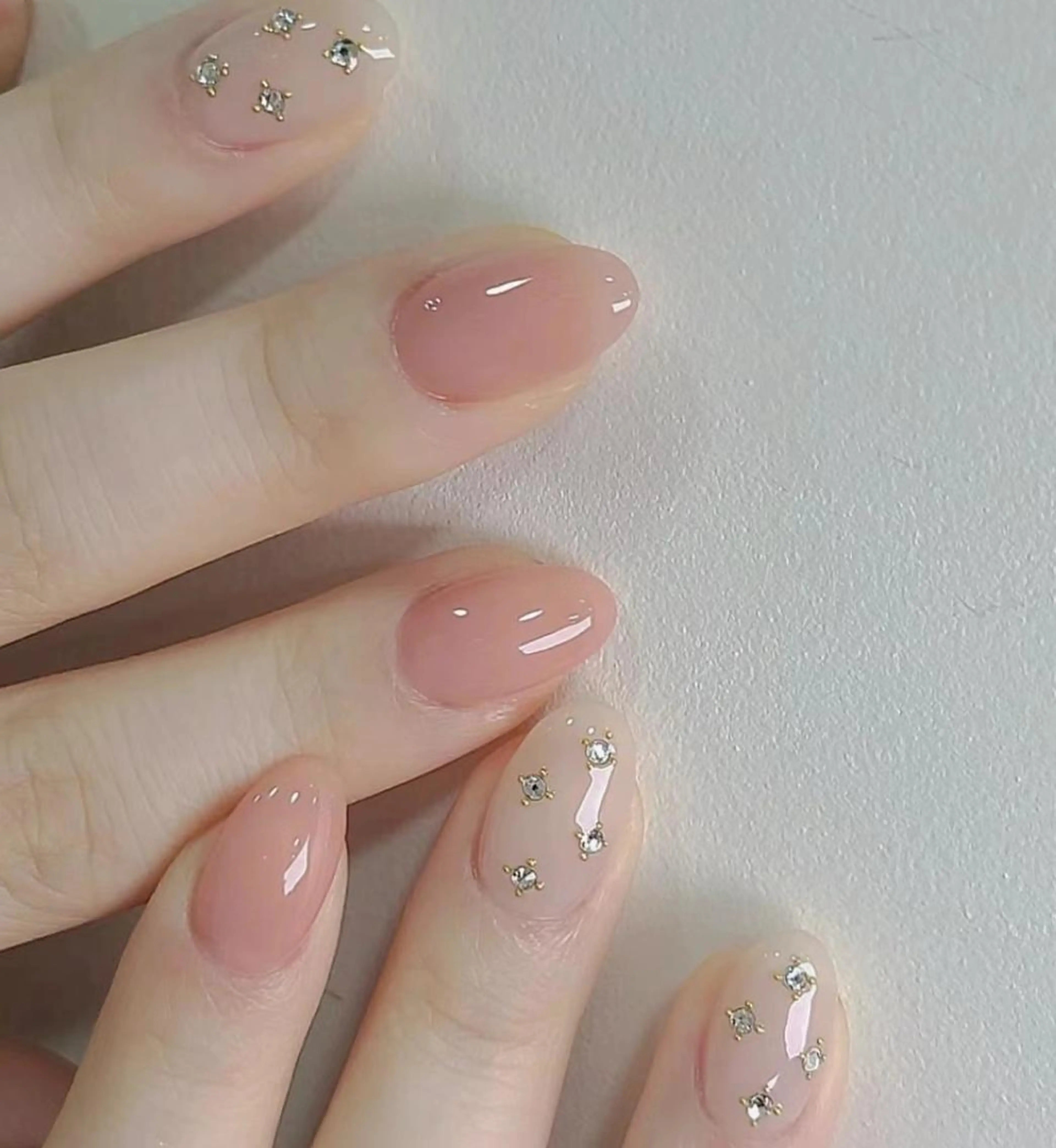 ネイル シンプルネイル Queens テイのネイルデザイン