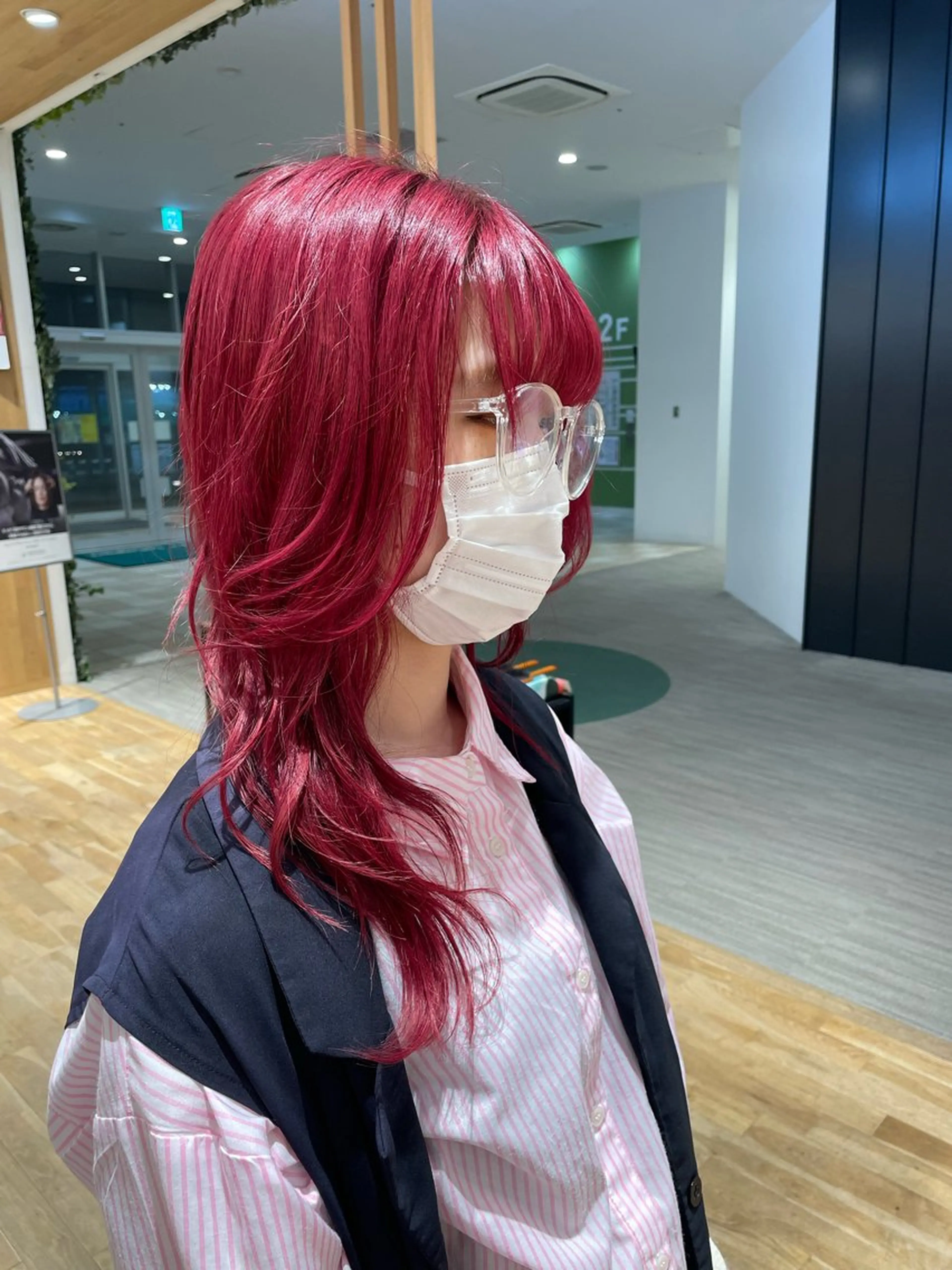 ロング レイヤーカット OASIS AVEDA 立川所属・立川カット/ ゆづきのヘアスタイル