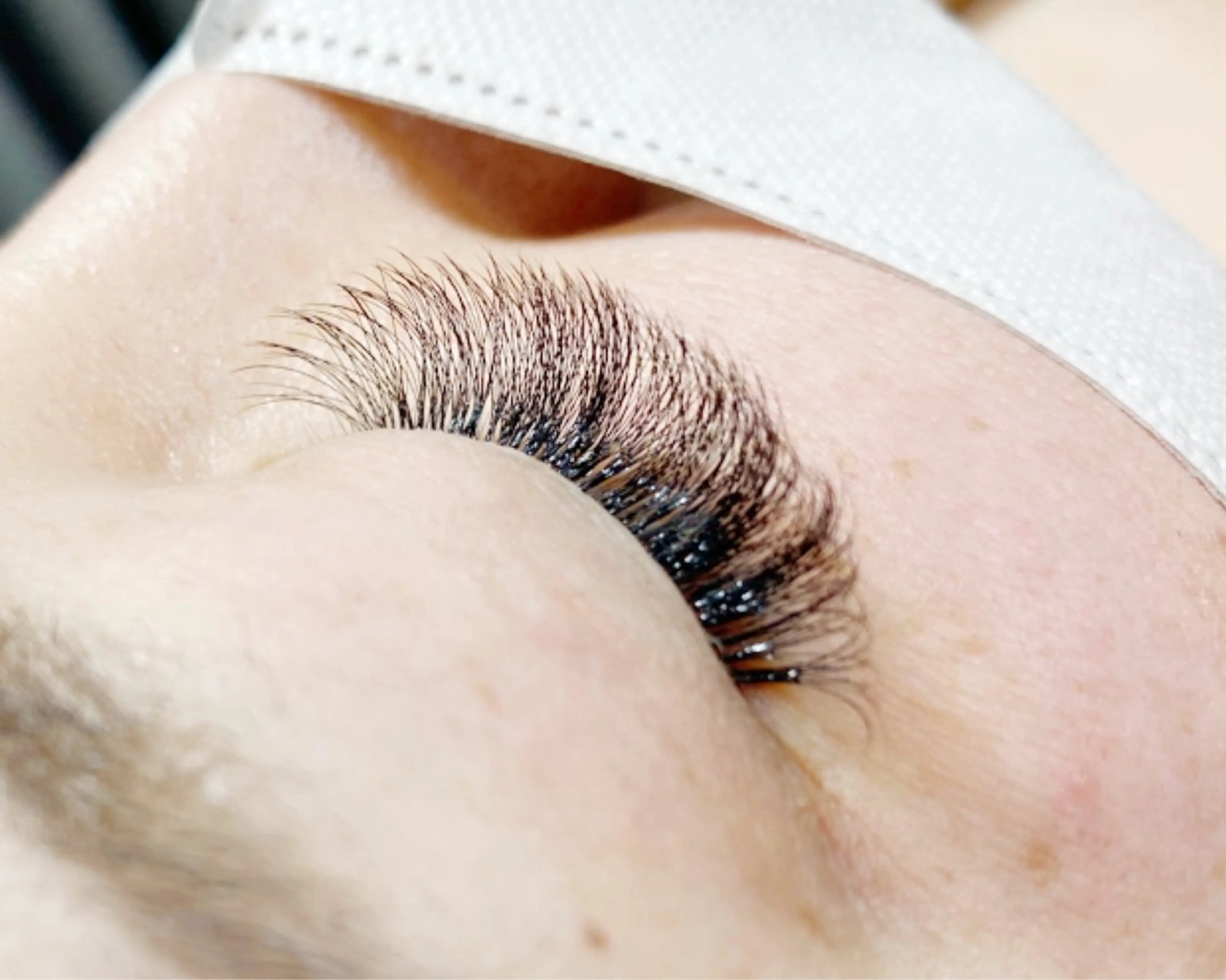 マツエク・マツパ ボリュームラッシュ Rairia nail&eyelash所属・Rairia CHIKAのマツエク・マツパデザイン