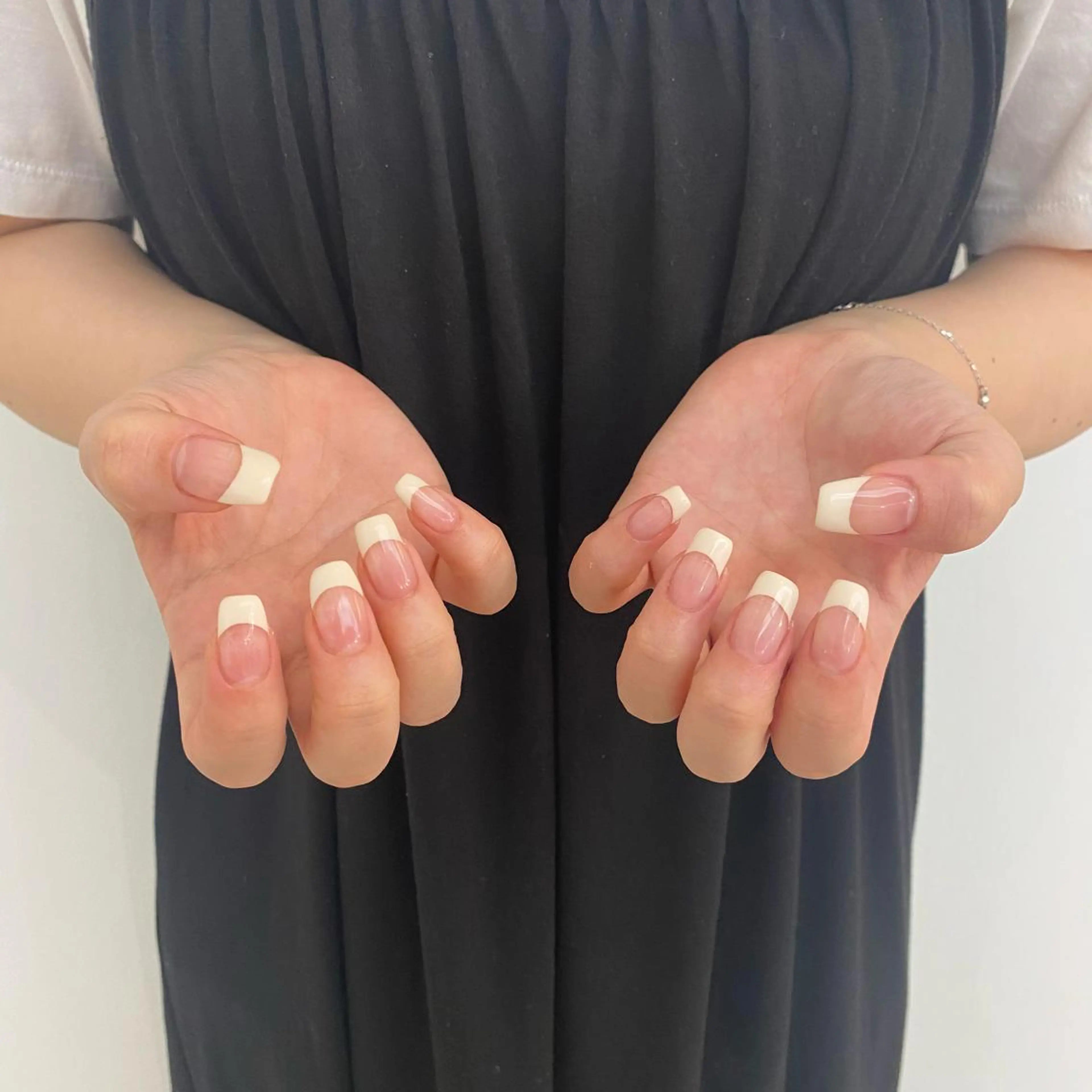 ネイル フレンチネイル ホワイト mignon by CHERIM A.tのマツエク・マツパデザイン