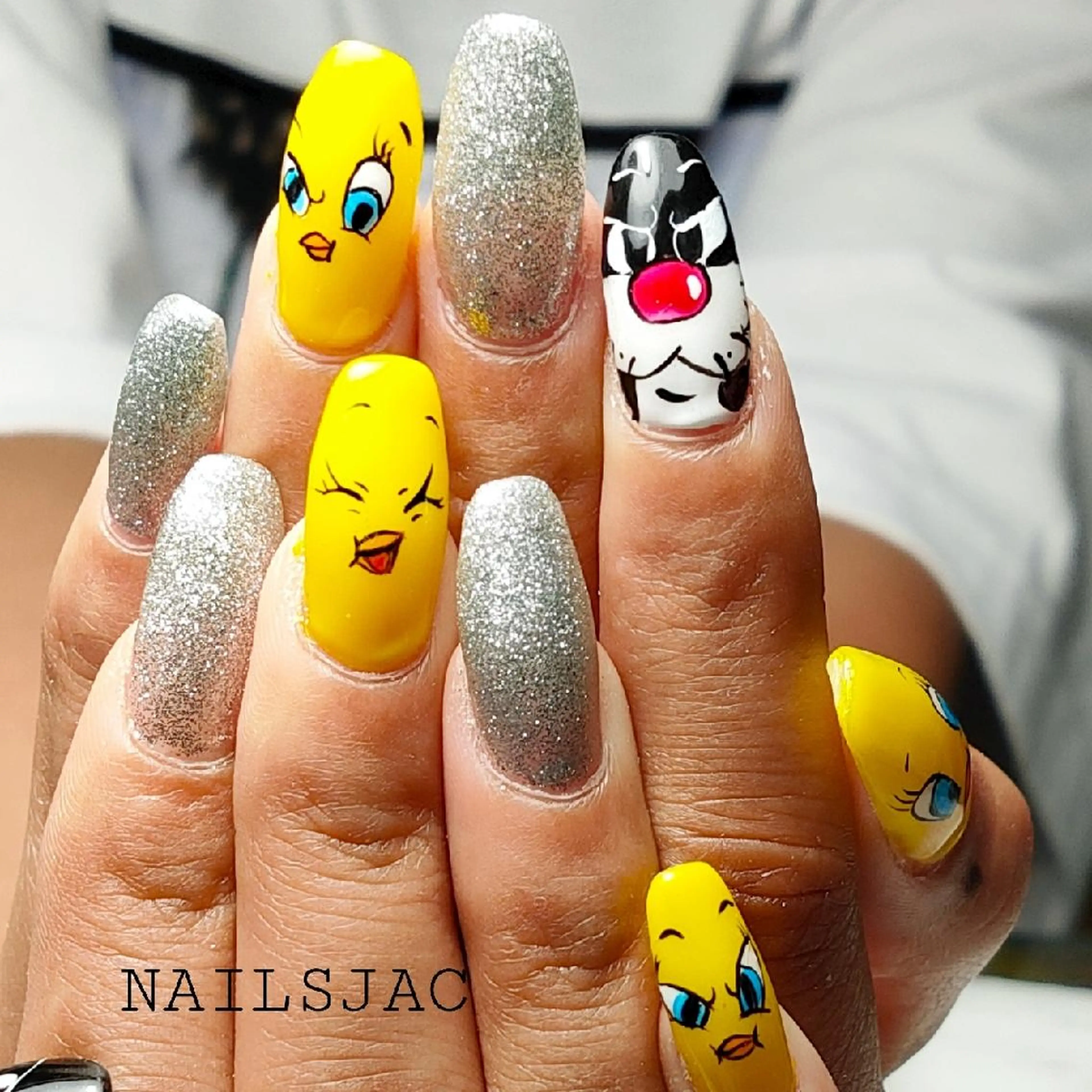 ネイル 島屋 千奈美のネイルデザイン