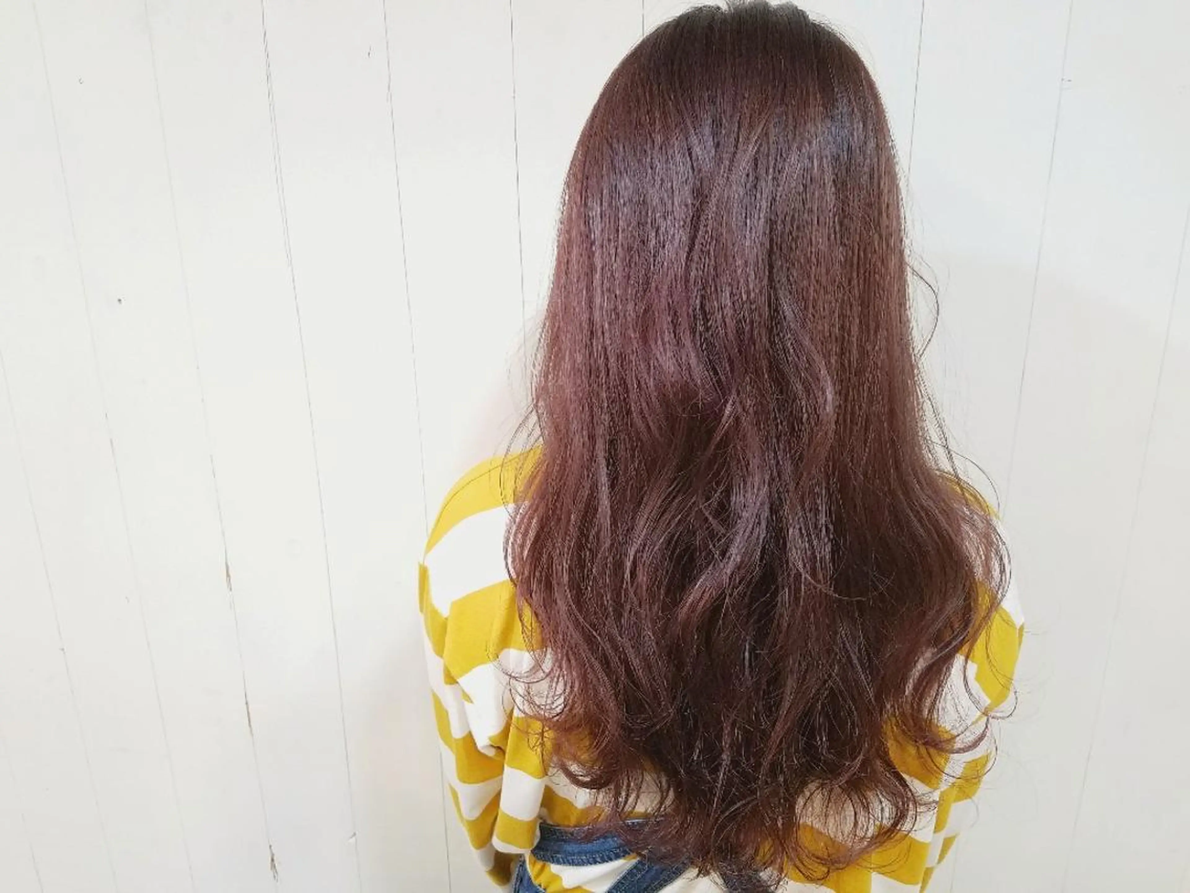 ロング カラー カシス ウルフ、ボブ美容師 今井のヘアスタイル