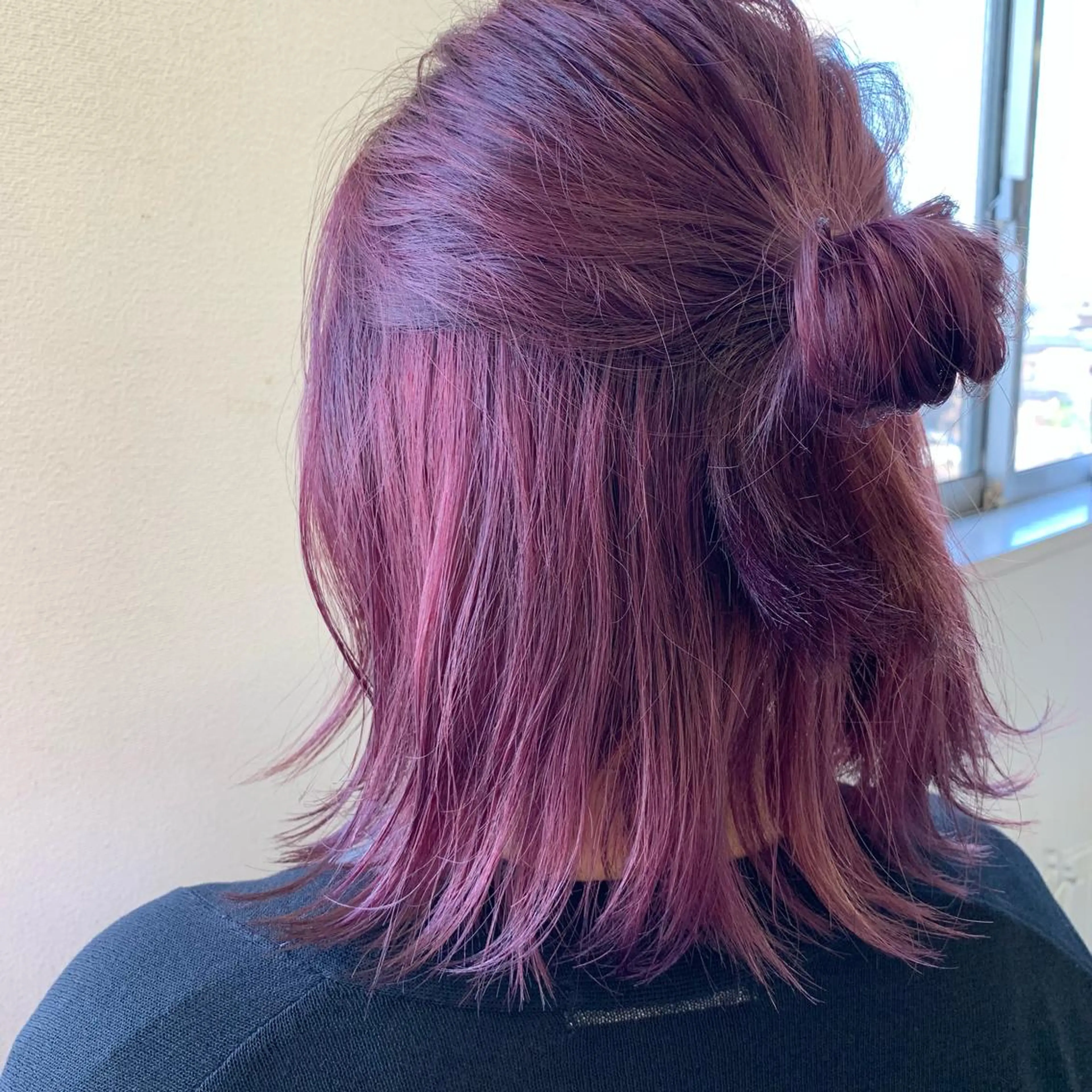 ミディアム カラー ブリーチ パープルカラー SALOWIN名古屋栄店所属・Yuuki🌷名古屋 栄 カラー/ボブのヘアスタイル