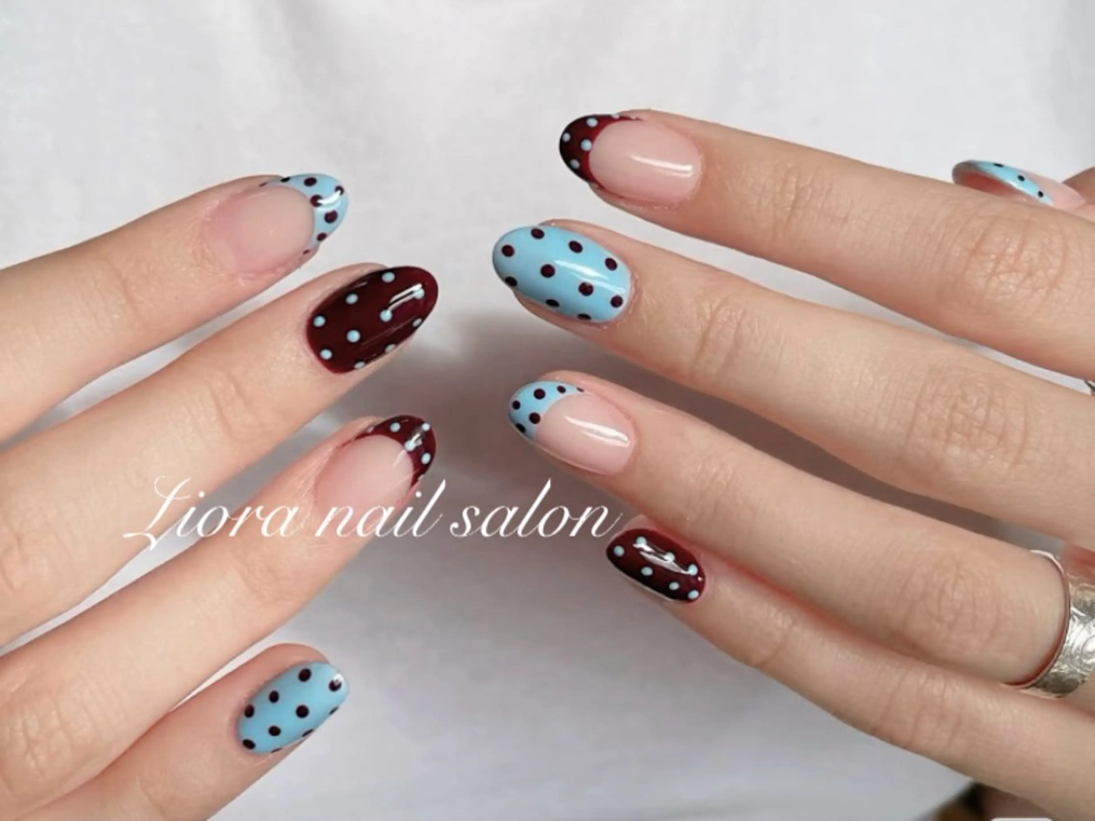 ネイル フレンチネイル ジェルネイル ガーリー グラデーション キラキラネイル ハンドネイル Liora ネイルサロン所属・Liora nail salonのネイルデザイン