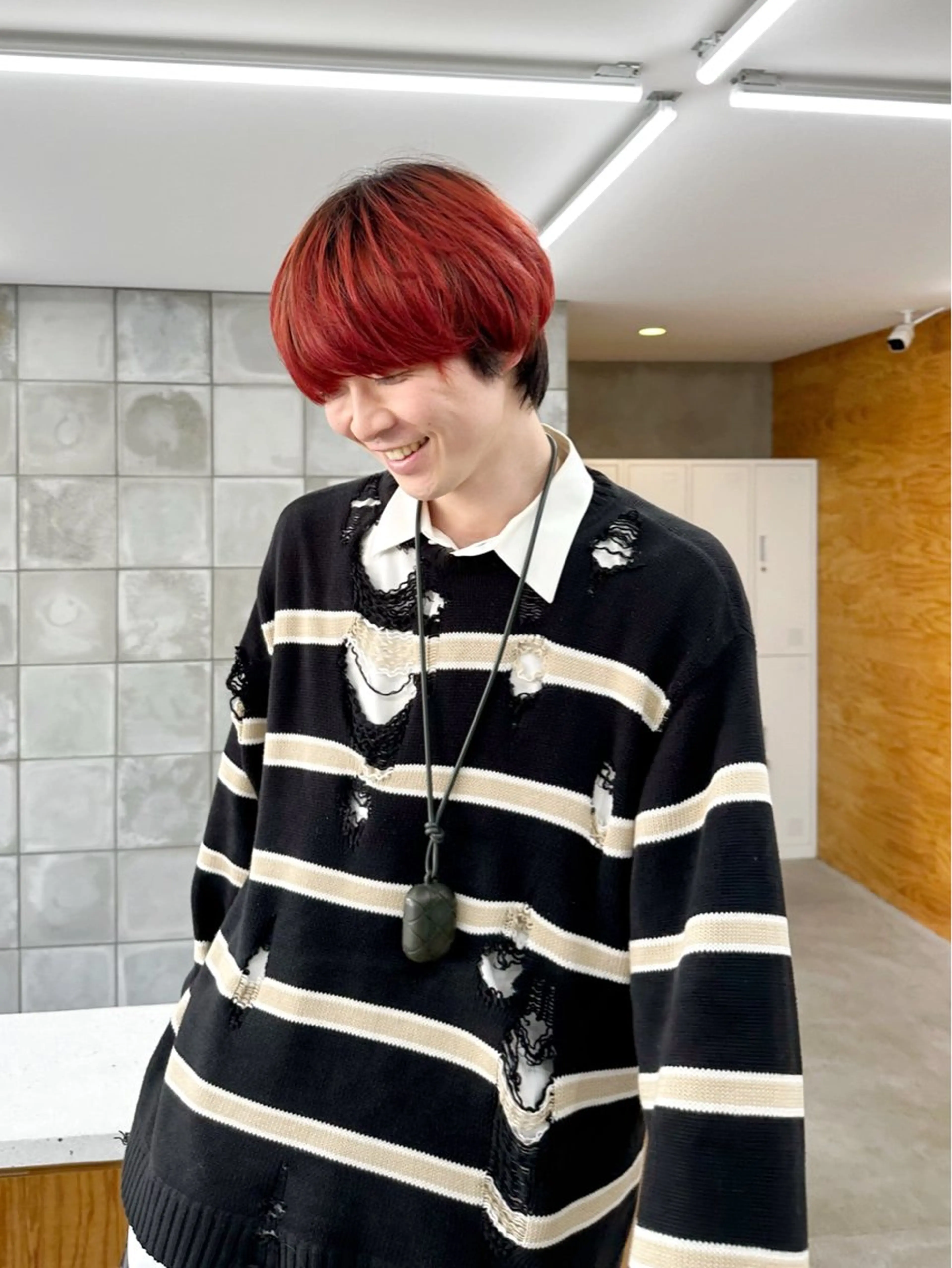 ショート カラー ボルドーカラー レッドカラー カット ヘアカラー 榛地 渉馬のヘアスタイル