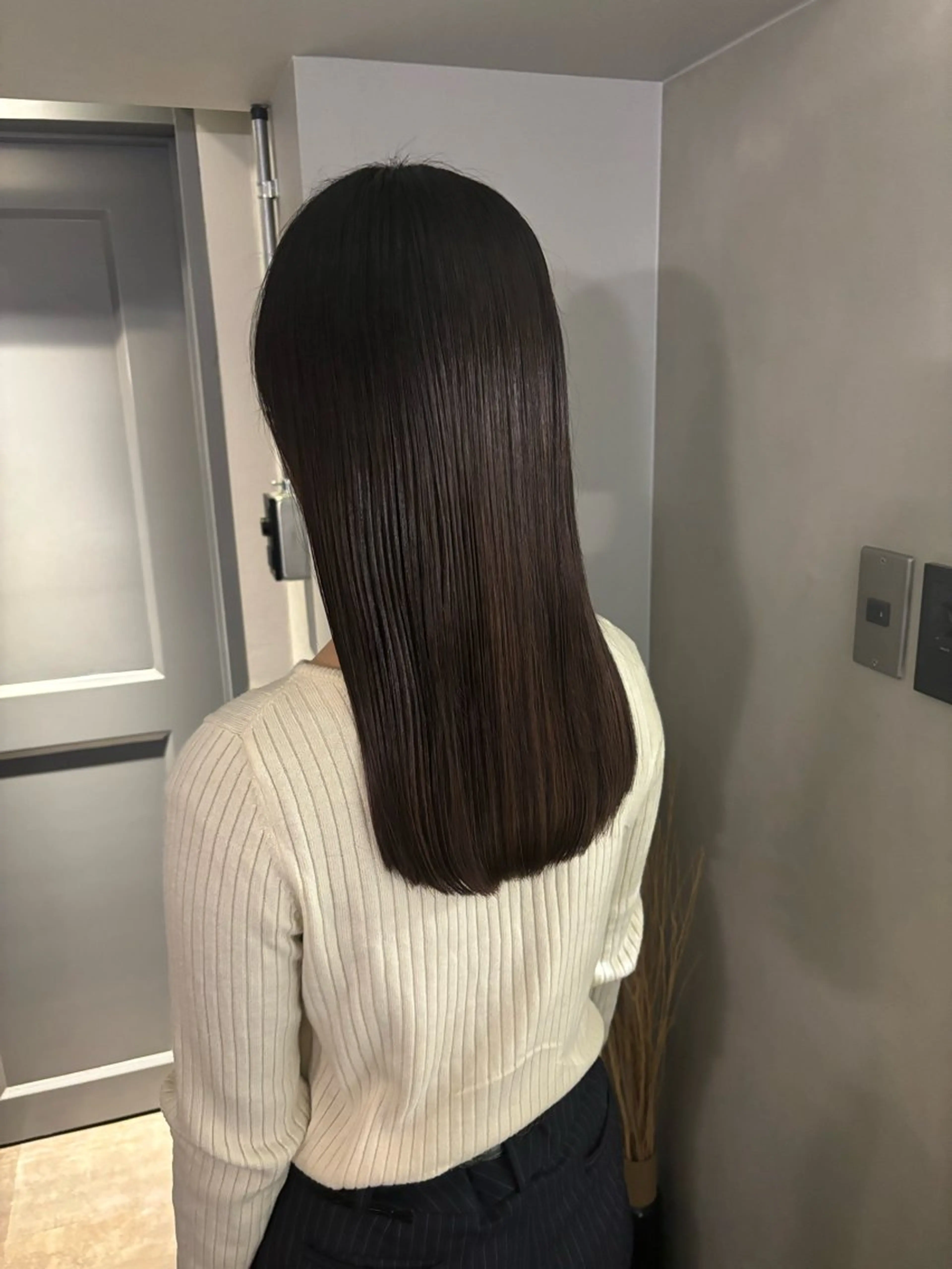 ロング 伊藤 愛里のヘアスタイル