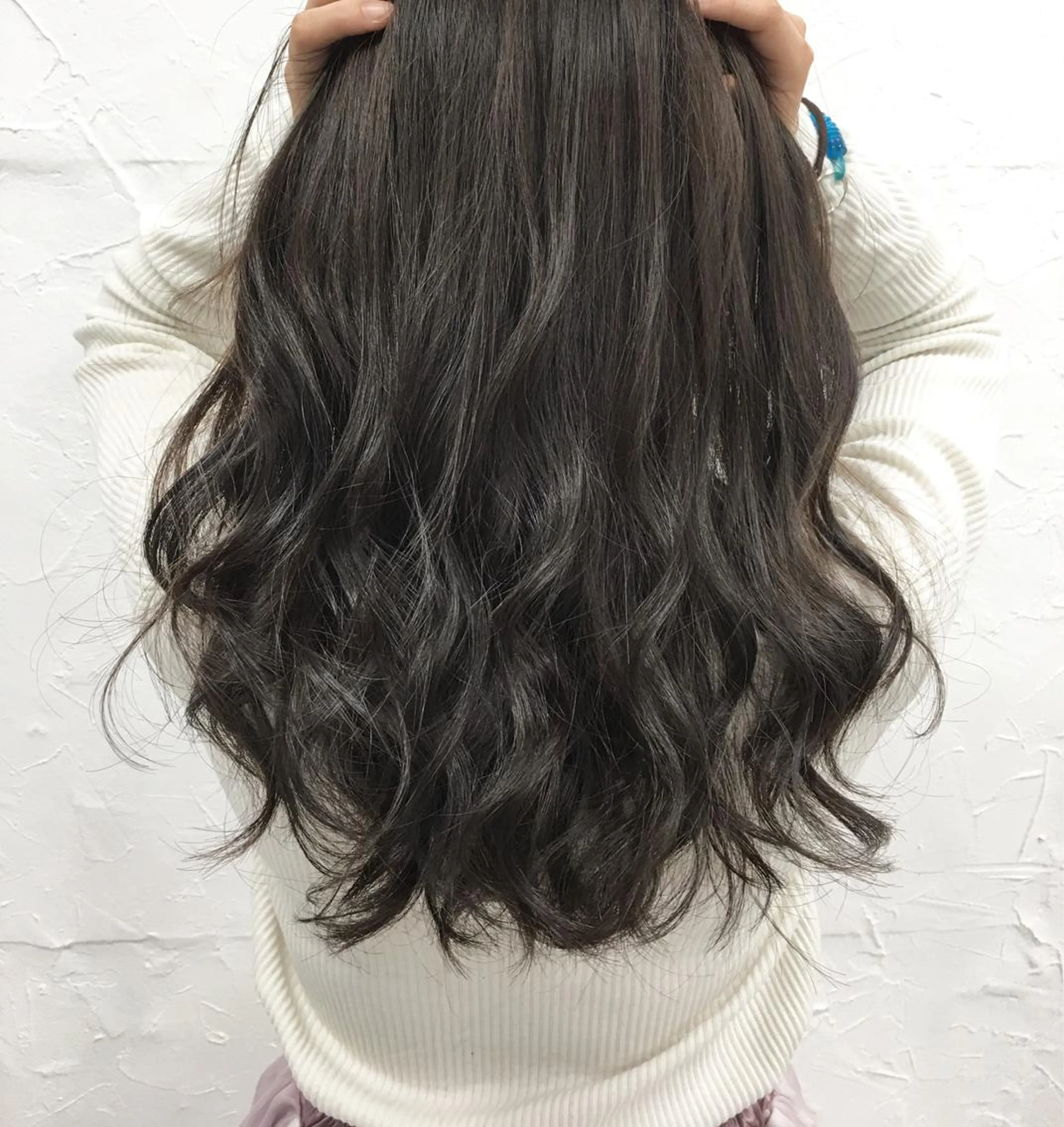 ロング ヘアアレンジ 大人垢抜け ダブルカラーのヘアスタイル