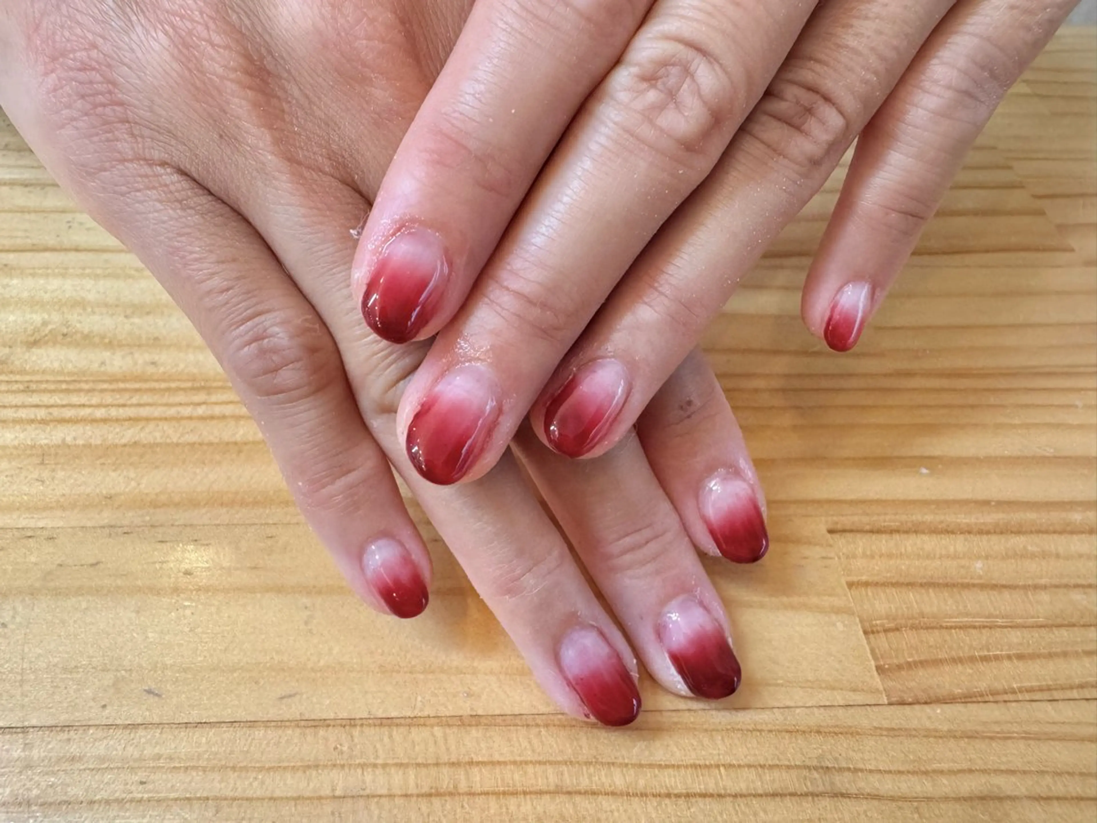 ネイル 赤色 SUZUKI YUMERUのネイルデザイン