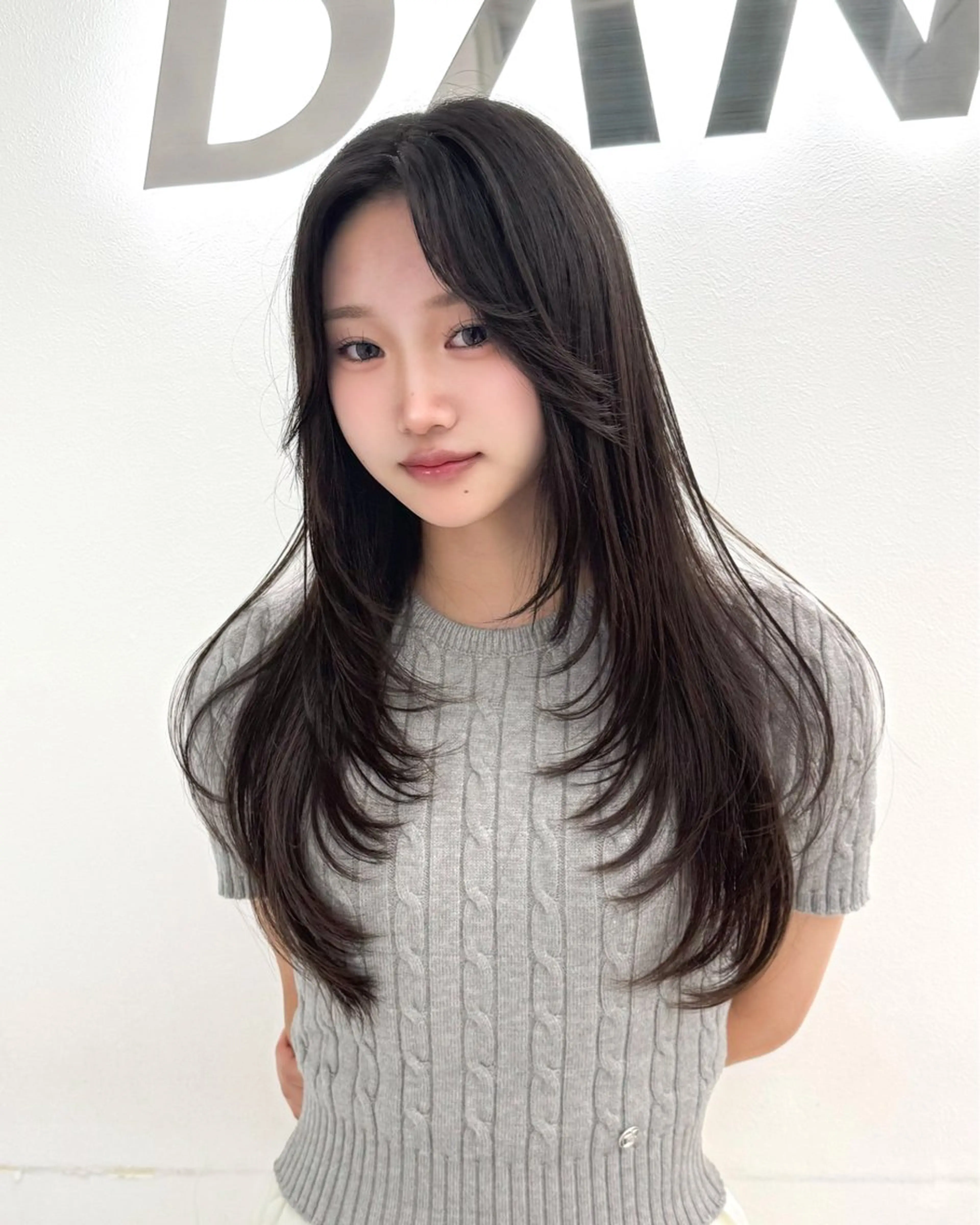ロング カラー ハッシュカット ヨシンモリ 韓国風ヘア レイヤーカット ワンホンレイヤー 大人っぽ韓国レディ レイヤー🤍RIKUのヘアスタイル