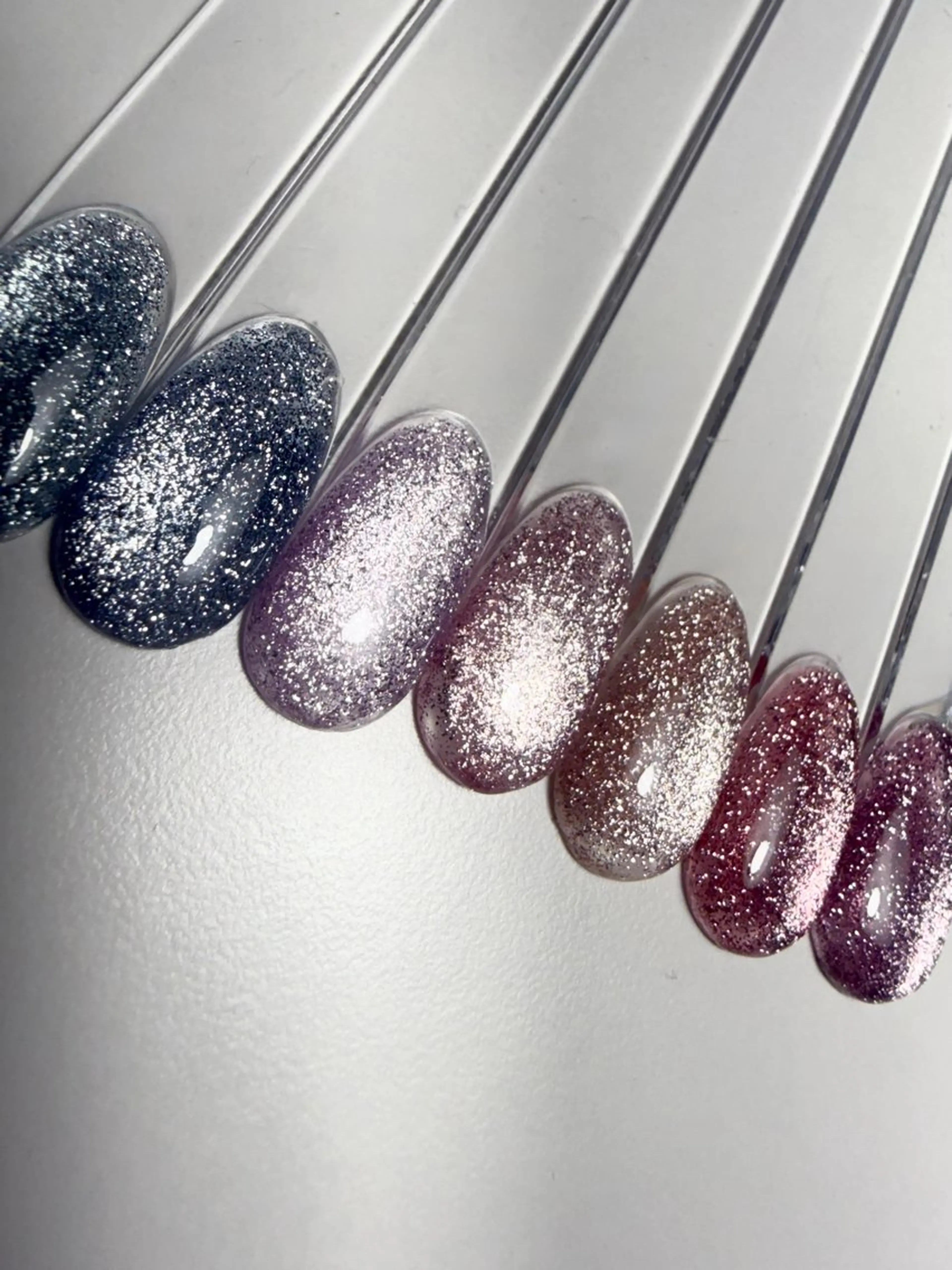 ネイル フラッシュネイル フラッシュマグ マグネットネイル 北小岩ネイリスト吉田 由圭のネイルデザイン