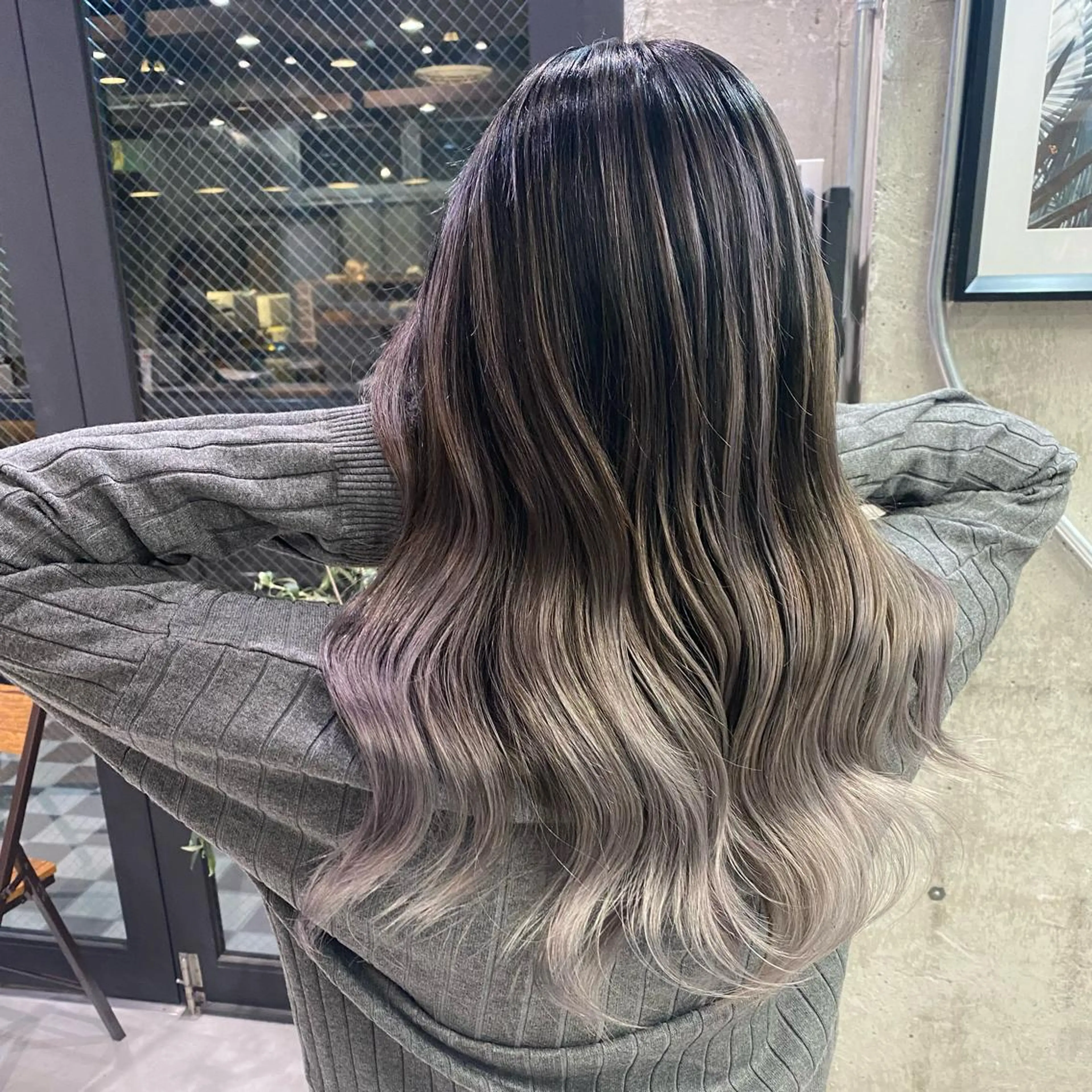 ロング カラー バレイヤージュ デザインカラー ハイライトカラー ハイライト レイヤーカット ヘアカラー トリートメント 🌈透明感カラー ✨松田龍也🌈のヘアスタイル