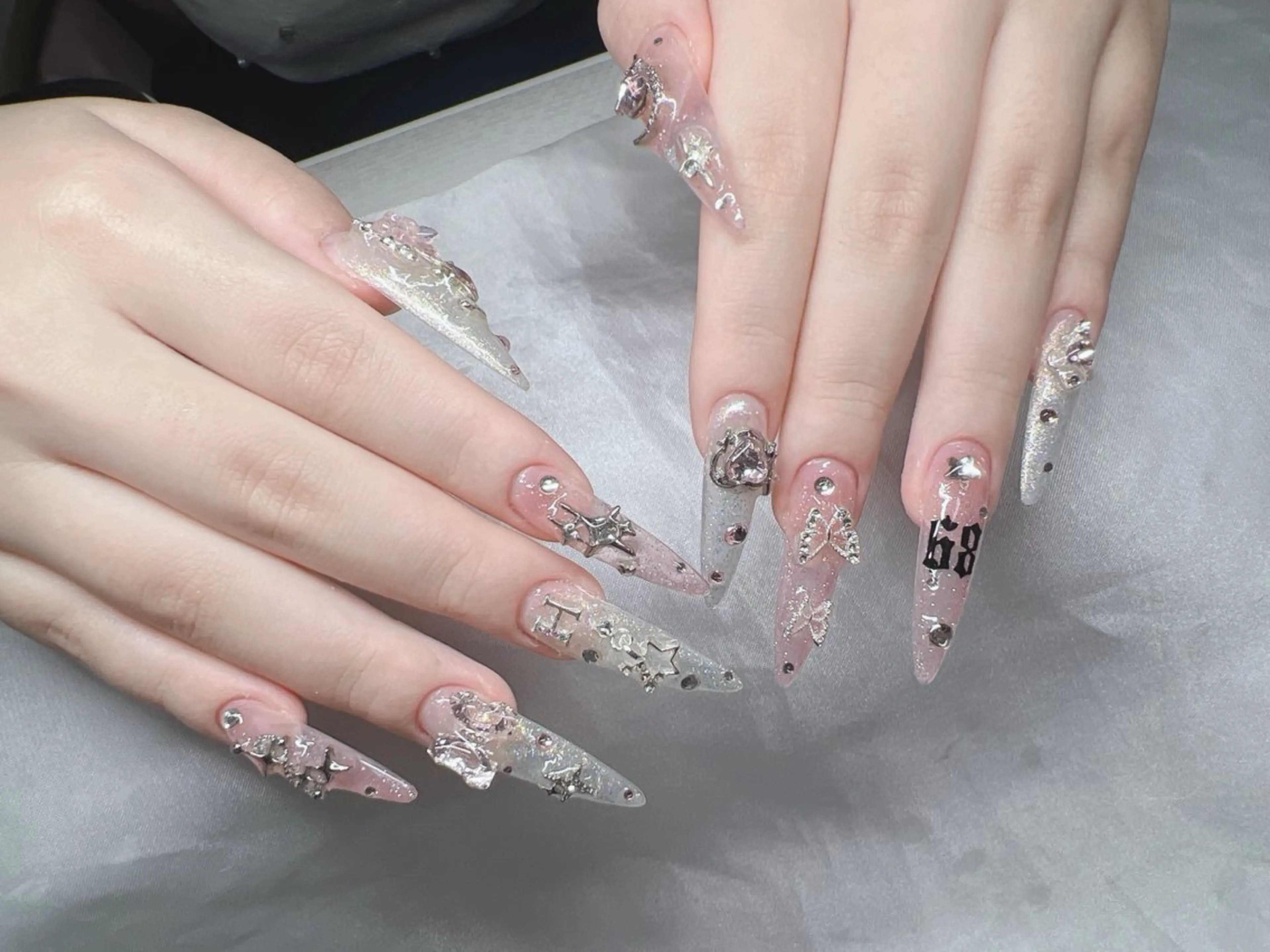 ネイル 長さ出し グラデーション キラキラネイル マグネットネイル ニュアンスネイル ハンドネイル Lee Nails チップ長さだし専門店のネイルデザイン