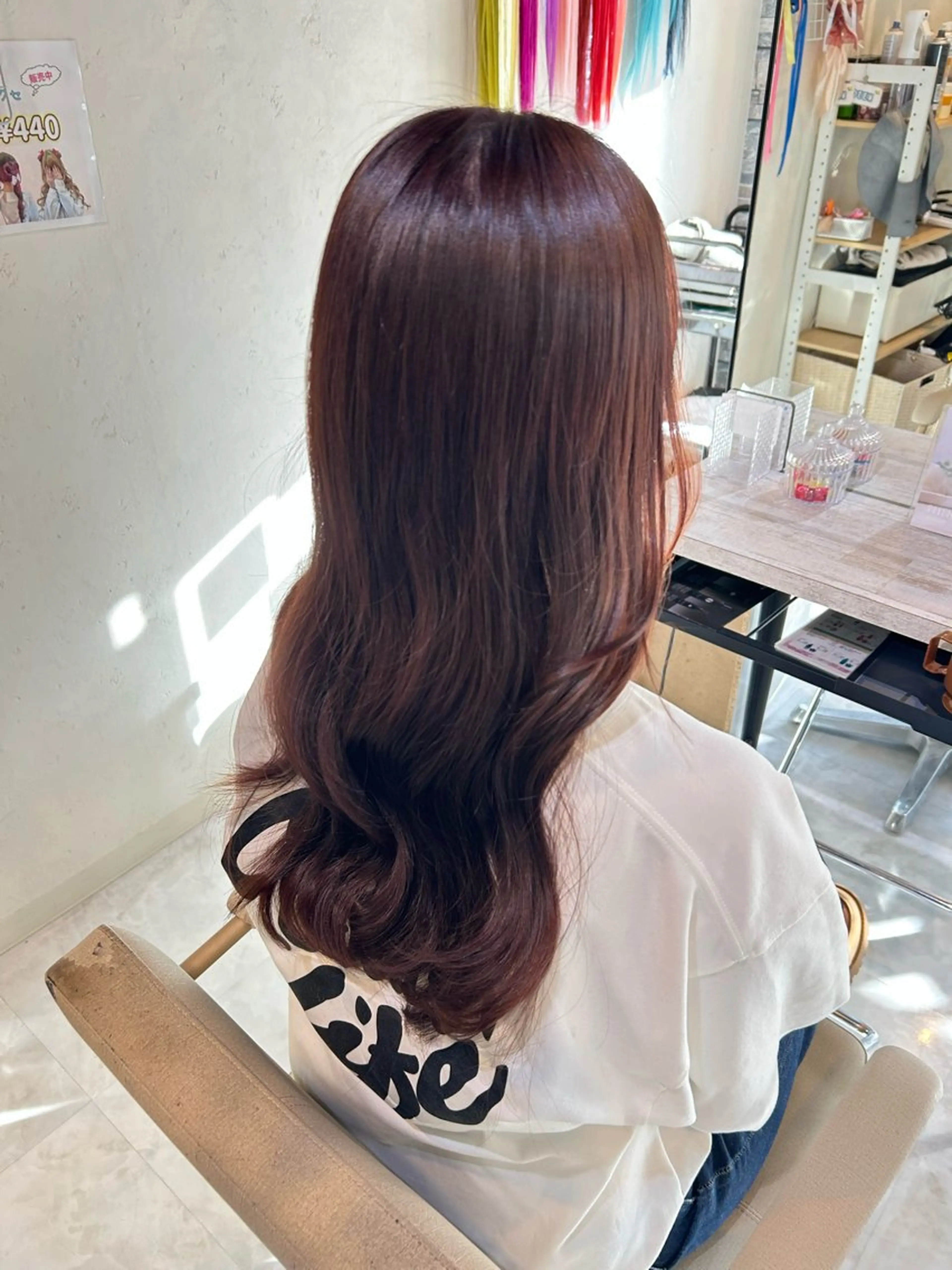 ロング ヘアカラー 荻野 ひなのヘアスタイル