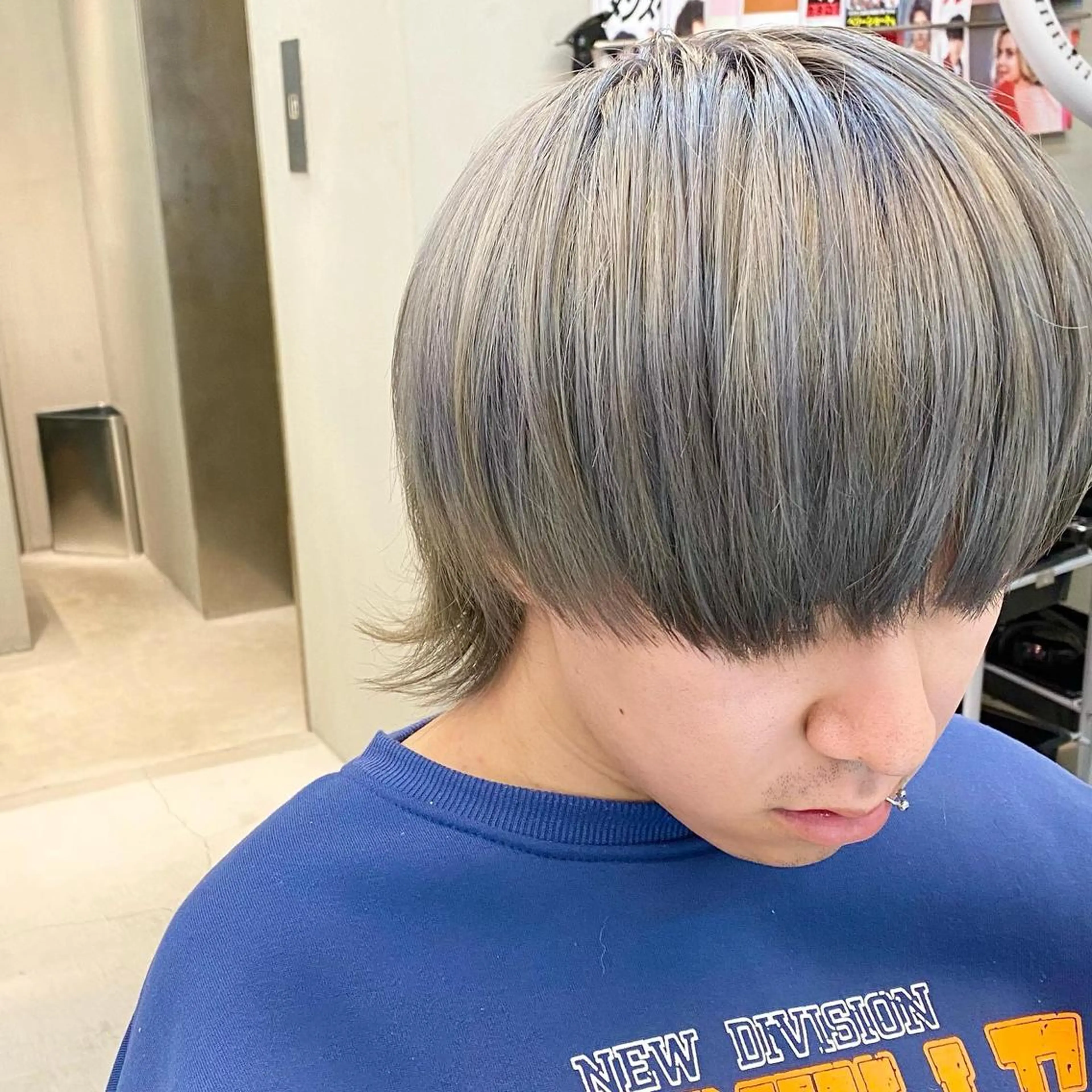 ショート カラー メンズ 透明感カラー グレージュ シルバー シルバーグレージュ 髪質改善 カット ヘアカラー トリートメント ✨髪質改善職人✨ デザインカラー/若林のヘアスタイル