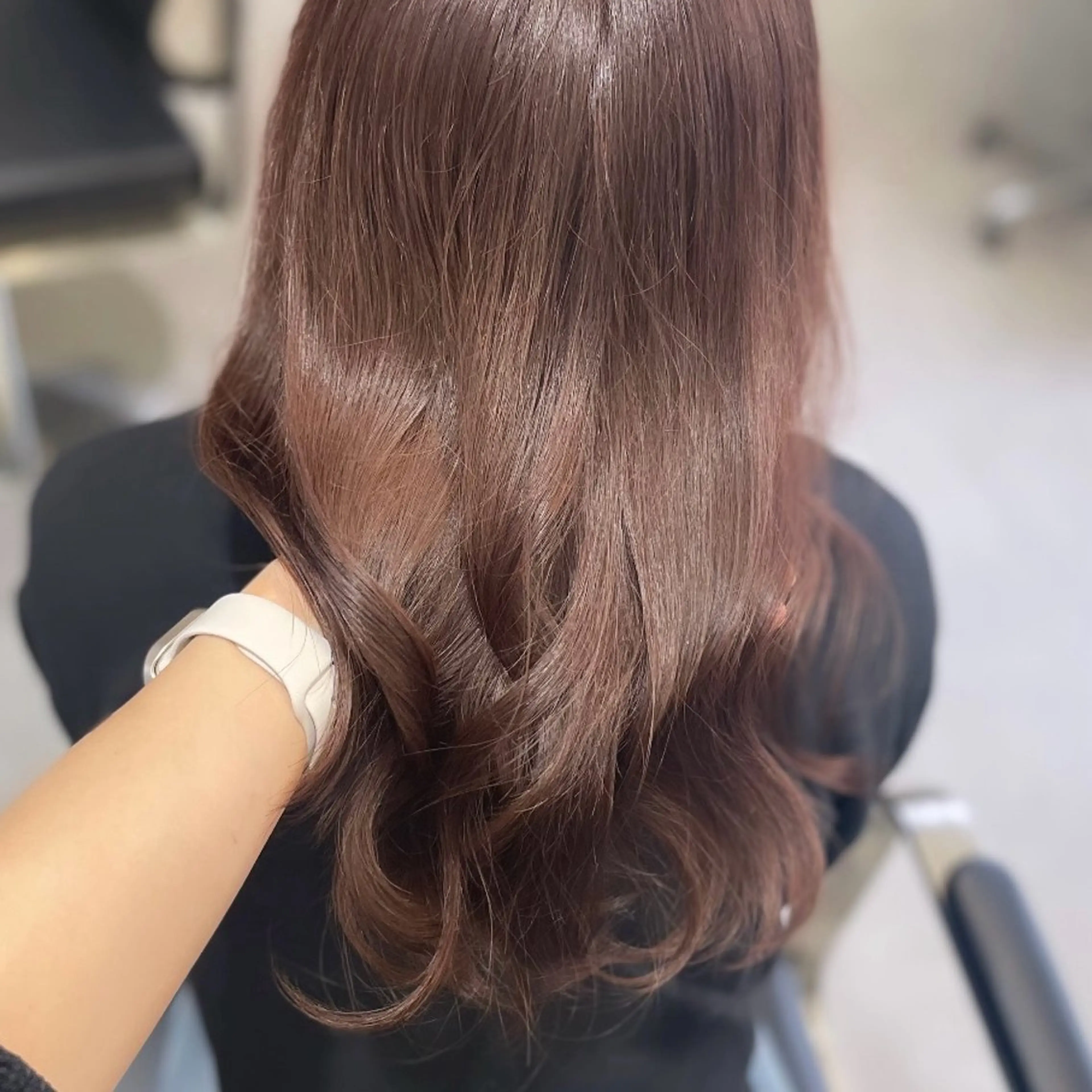 セミロング カラー ブラウンカラー ピンクカラー ピンクブラウン Rui/透明感カラー 暖色/レイヤーカットのヘアスタイル