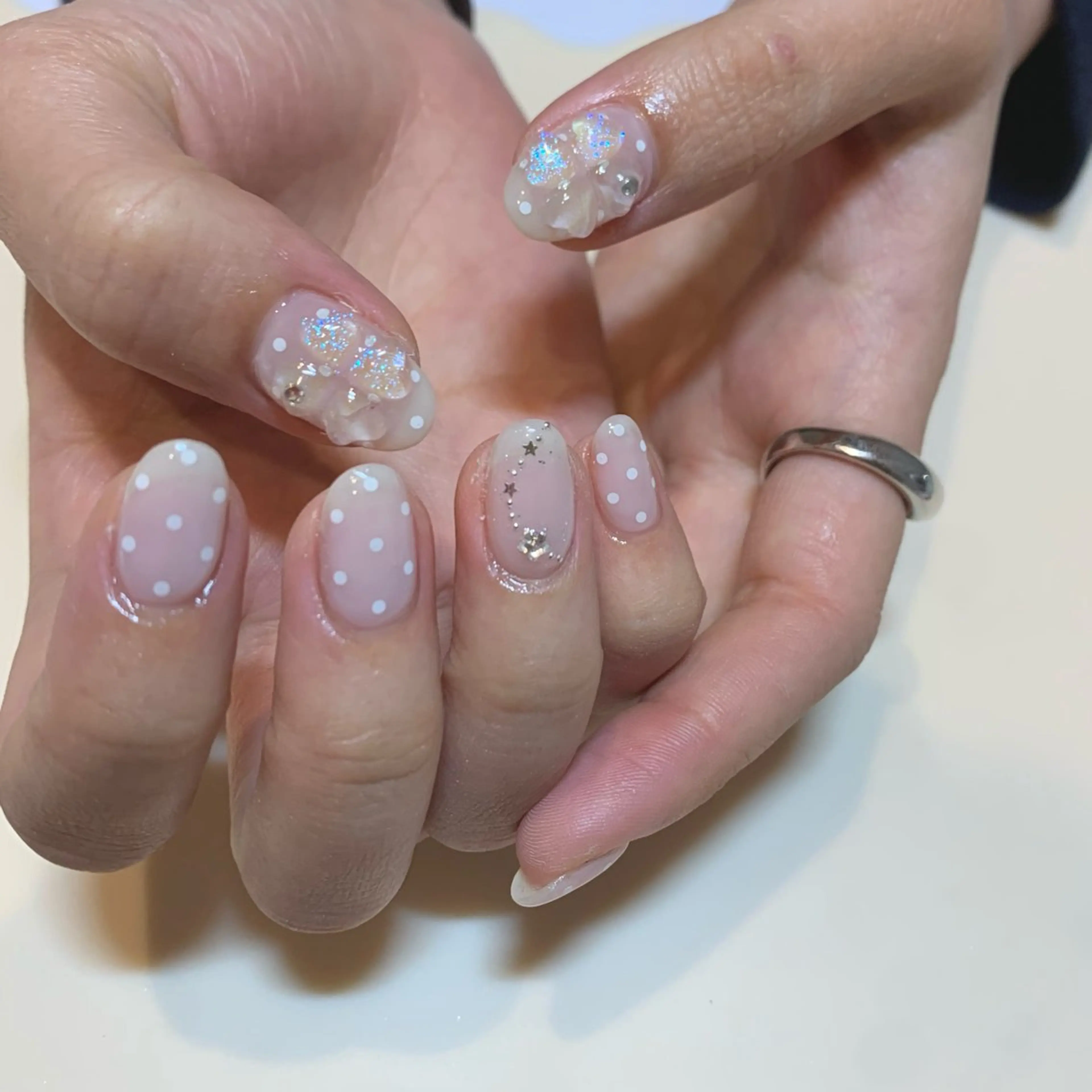 ネイル ハンドネイル share salon RURU所属・⭐︎ hiyoriのネイルデザイン