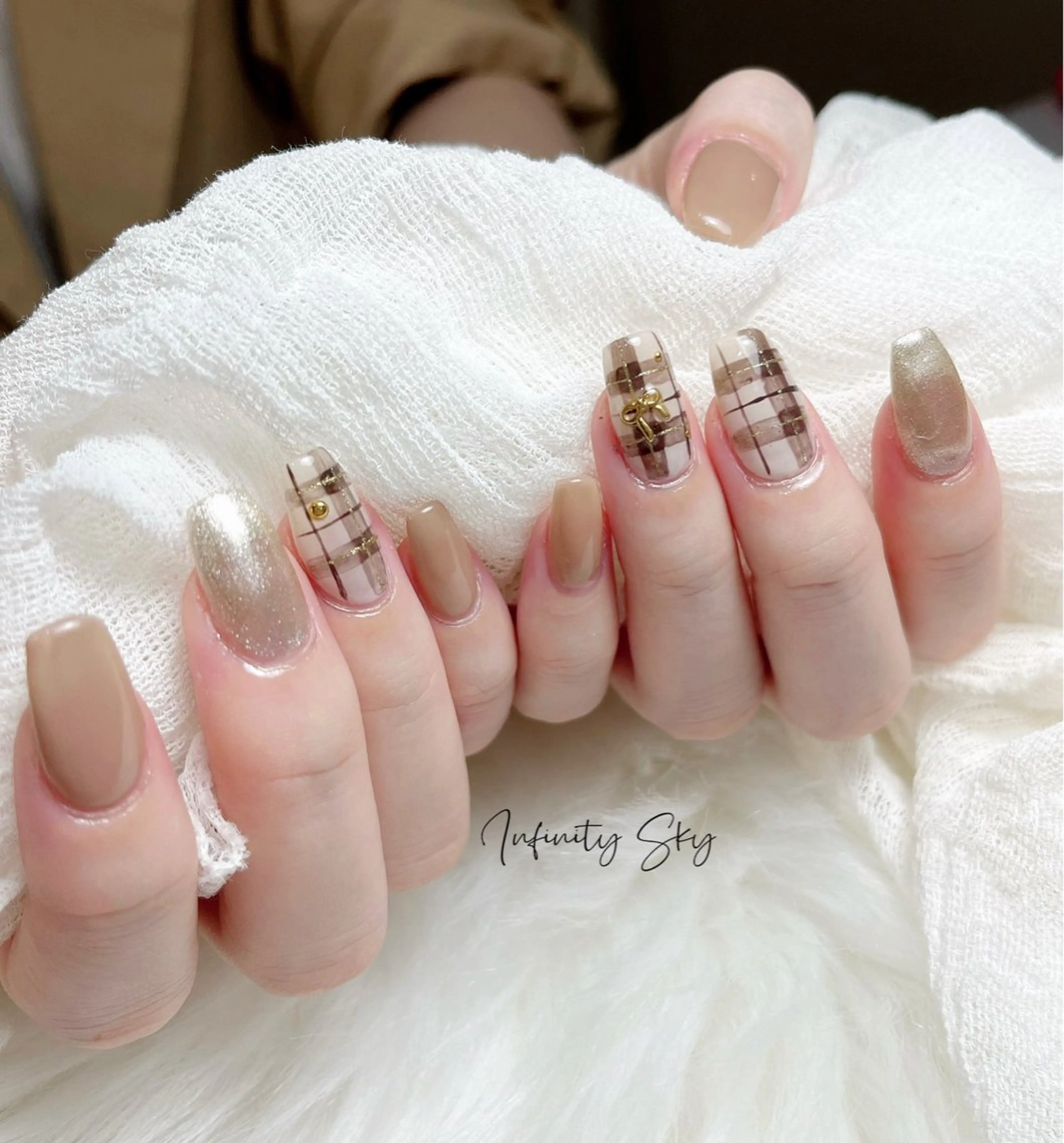 ネイル ブラウン infinity skyのネイルデザイン