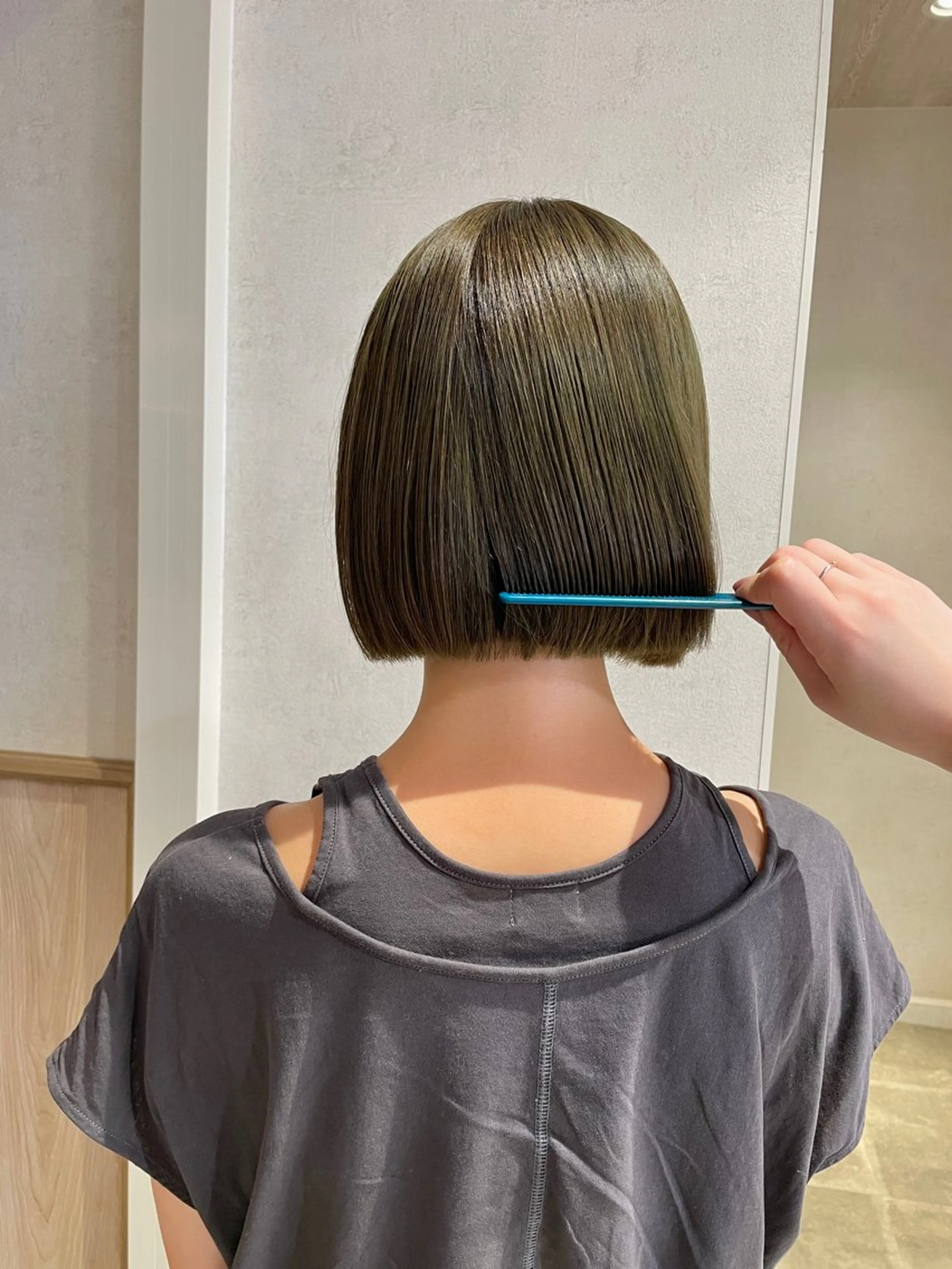 ミディアム カラー オリーブカラー ヘアカラー カラー/レイヤー/ 髪質改善/PAAQのヘアスタイル
