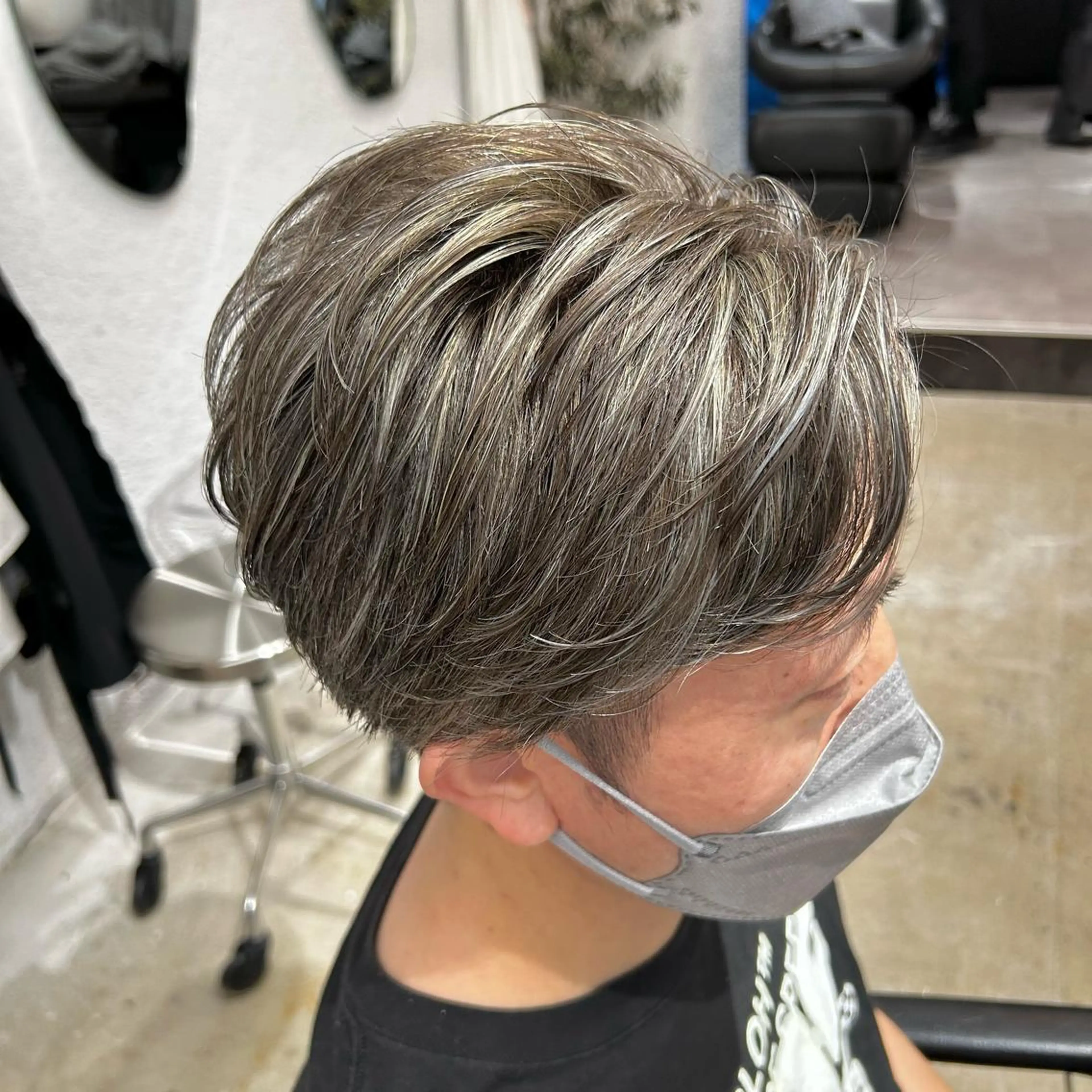 ミディアム 野原 ひかるのヘアスタイル