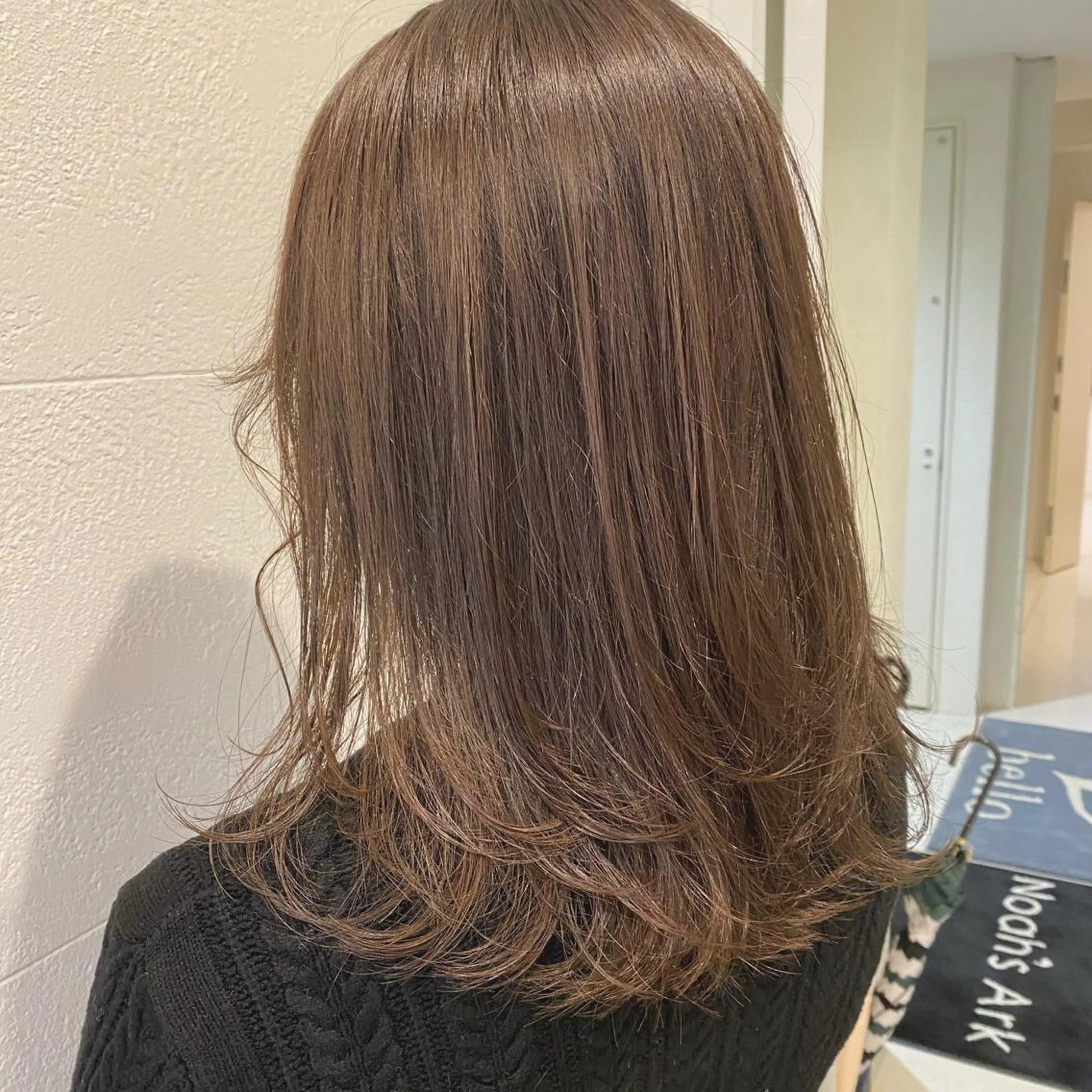 ミディアム カラー ヘアアレンジ マツエク・マツパ ベージュカラー レイヤーカット Noah's　Ark所属・透明感カラー🫧ヘア セット🫧松本菜月の眉毛・アイブロウイメージ