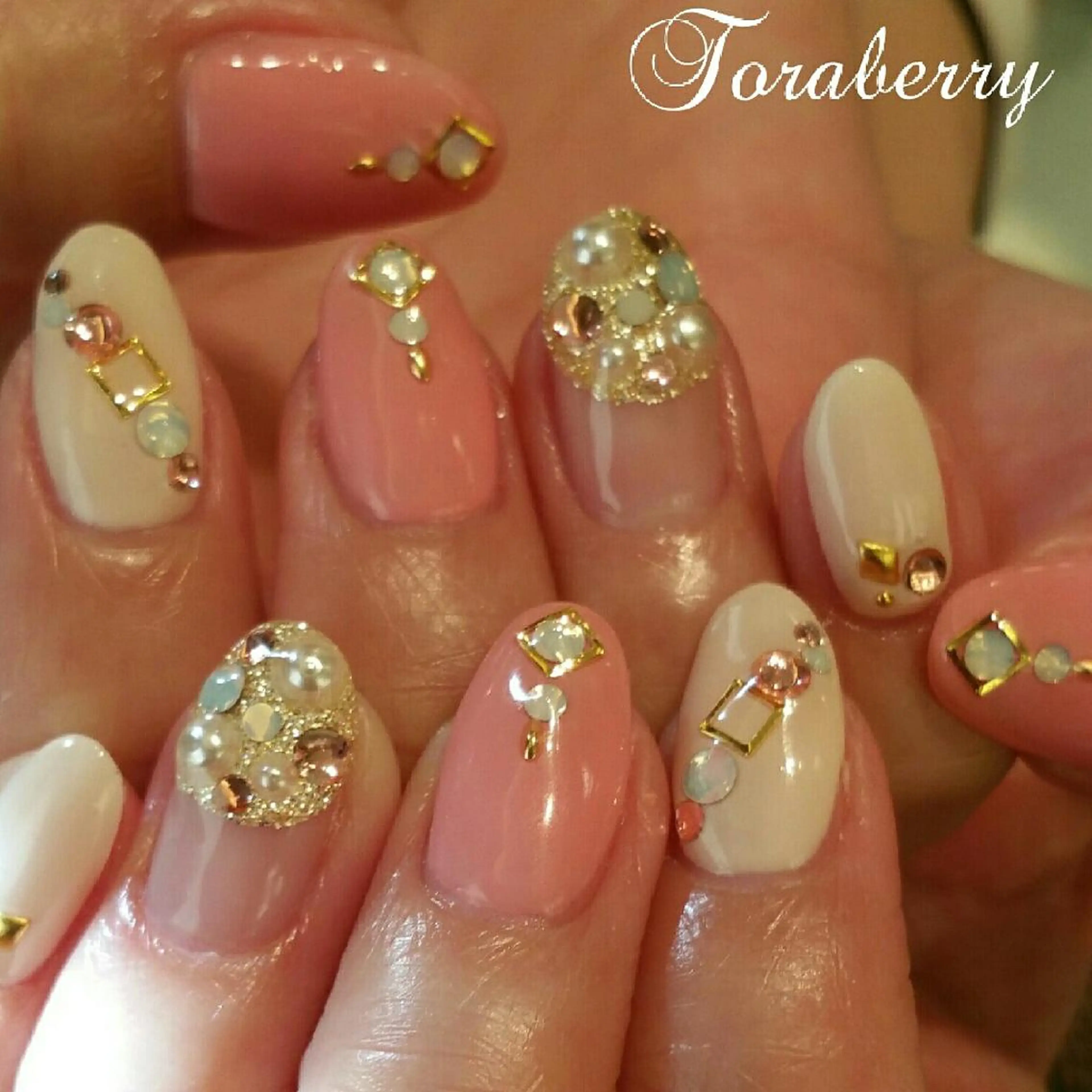 ネイル キラキラネイル ワンカラーネイル ネイリスト なつみのネイルデザイン